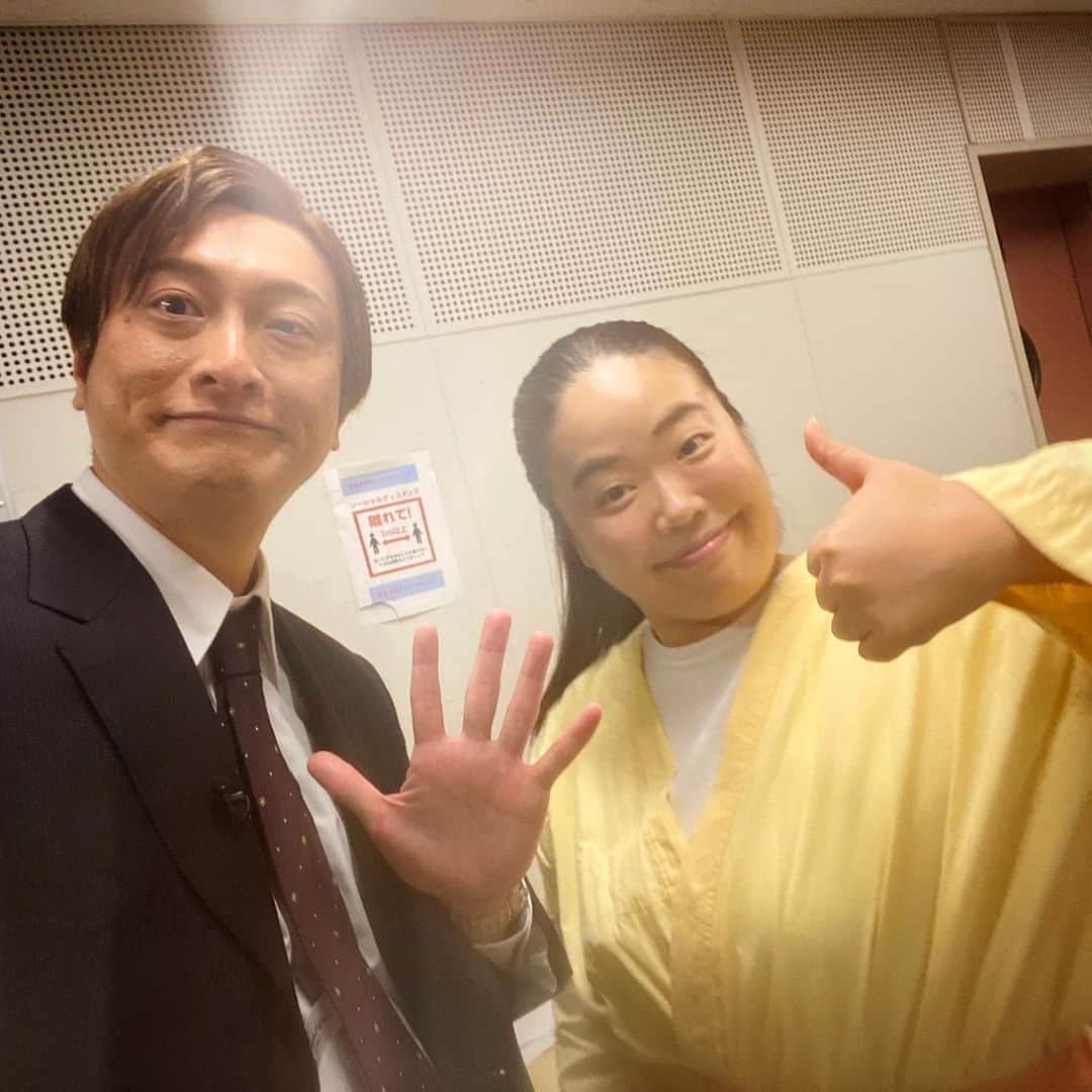 大納言光子さんのインスタグラム写真 - (大納言光子Instagram)「ラパルフェ都留さん率いるVIVANT軍団で出演させて頂きました👍超感謝！超感謝！ 都留さんには下半期はVIVANTものまねでめっちゃお世話になりました🙏  来年はもっとJPさんと同じ番組に出させて頂ける様に頑張る💪  #ものまねグランプリ  #VIVANT #VIVANTものまね #VIVANT軍団 #ドラムものまね #ラパルフェ都留  #JPさん #ものまね」12月12日 21時36分 - dinagonmitsuko