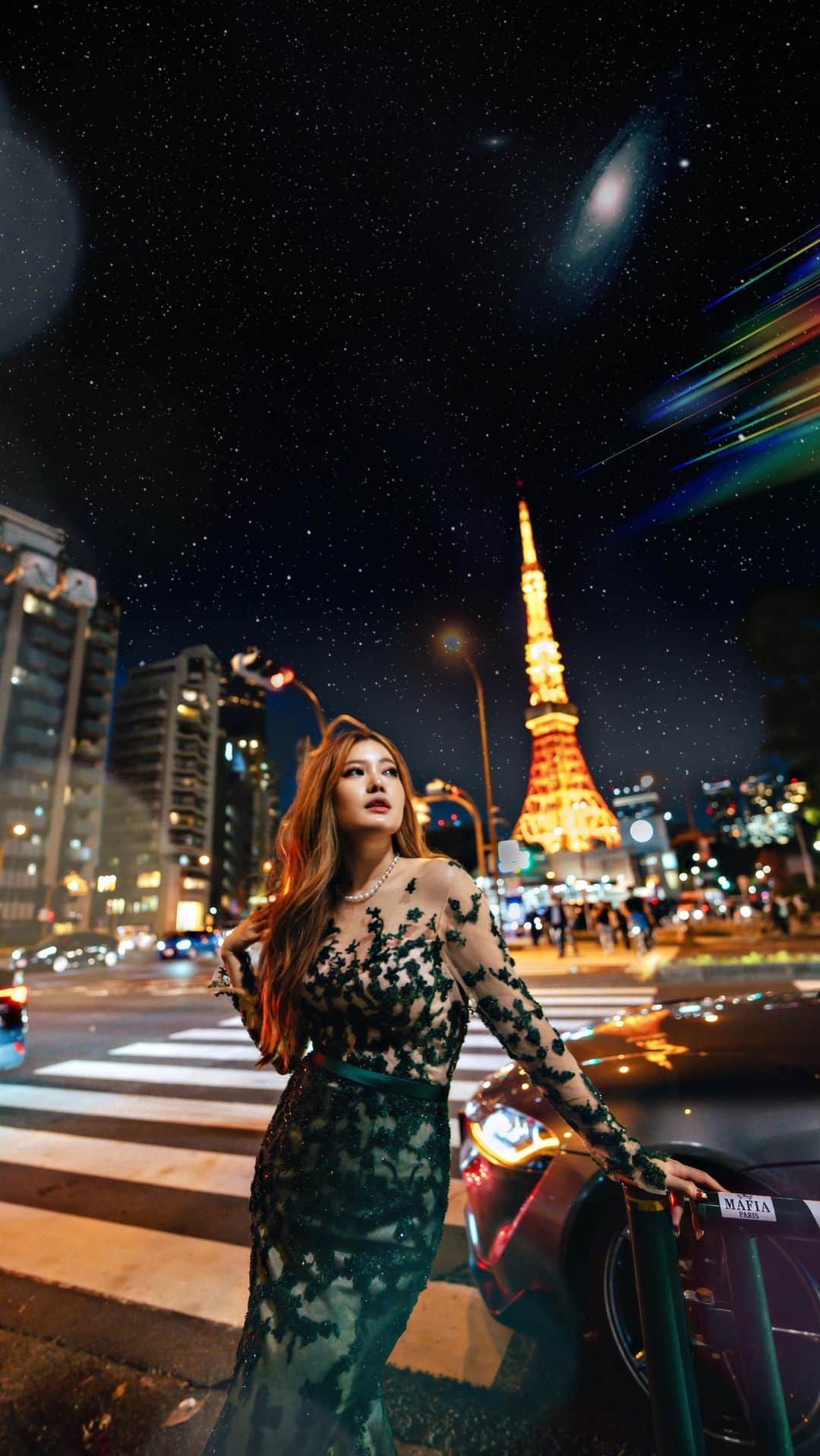 Stella Leeのインスタグラム：「This is what I love to do. But… Can anyone explain whats my hobby? 🤔」