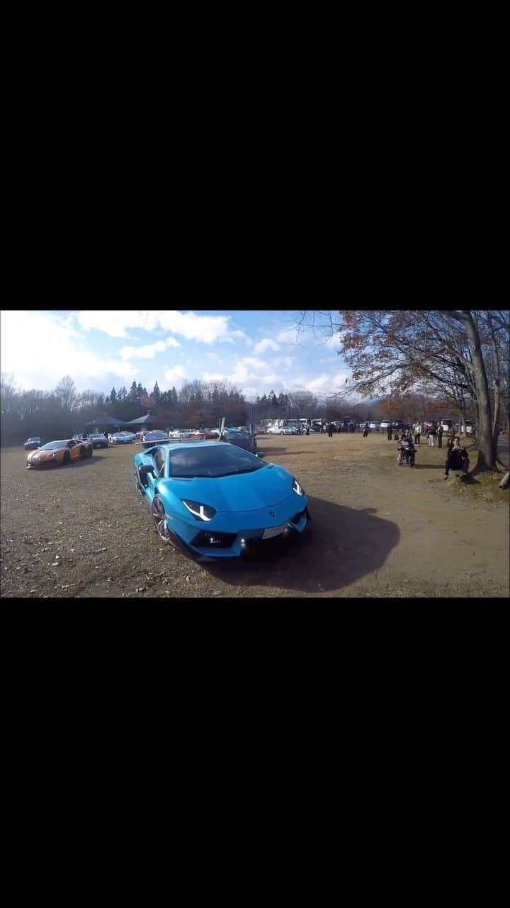 諸星伸一のインスタグラム：「⭐️DFJ合同ツーリング解散時⭐️  @andre0817br  動画ありがとう✨  #lamborghini #ランボルギーニ #morohoshi #諸星伸一 #fightingstar #ファイティングスター #fsbk #世界最強モロックマ #世界最強諸星一家 #諸星一家 #powercraft  #lexani #rockford #tokyo #japan」