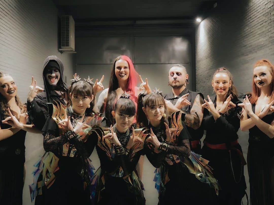 BABYMETALさんのインスタグラム写真 - (BABYMETALInstagram)「Thank you for coming to BABYMETAL WORLD TOUR 2023 EU & UK FINAL in Madrid🇪🇸  Thank you @wearemegara   #BABYMETAL #BABYMETALWORLDTOUR2023 #MADRID」12月12日 23時25分 - babymetal_official