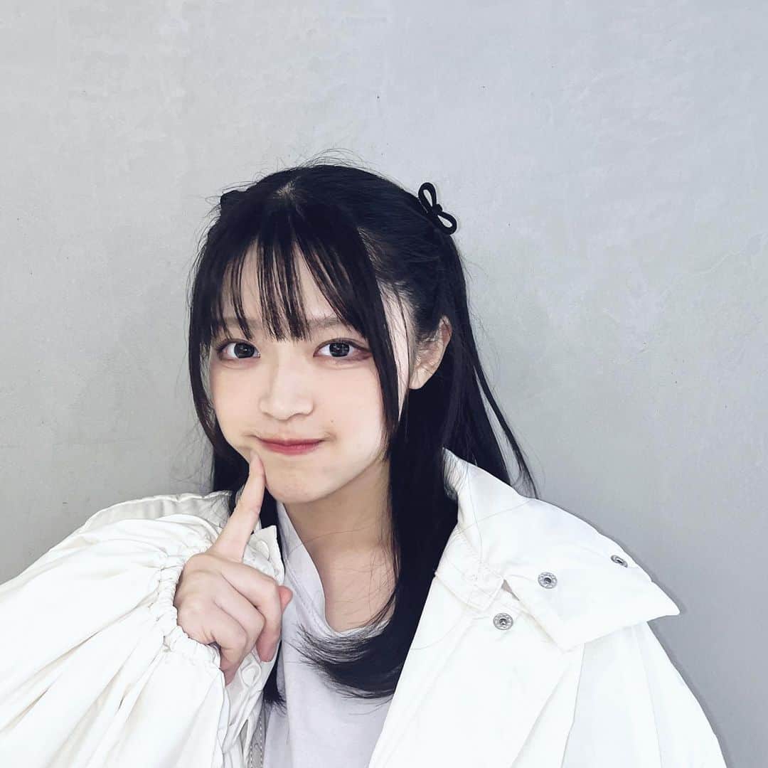 鈴木芽生菜のインスタグラム：「むにむになめなも、好き、ですか？  #アイドル #アプガ #冬 #むにむに #japanese #japanesegirl #japaneseidol #fyp #fashion」