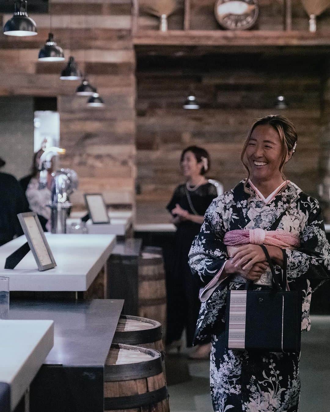 大儀見優季さんのインスタグラム写真 - (大儀見優季Instagram)「Words can’t be describe enough this feeling but Extremely grateful to be married with this wonderful man and celebrating our special day with our amazing friends and family together!   @paloskid , you are the best kind of person to me and Your love, kindness, child spirit and compassion are all in my heart ❤️ Life with you has been amazing and I believe it will continue to be so! I am extremely thankful to you that being together in good and bad times. Love you so much!   Many Thanks friends and family for attending our wedding celebration. This is just the beginning of our journey and moving our ship forward to wherever we go with flow. I am so happy to celebrate it with you all and you are our special people!   Thanks @gooseisland for hosting us at your beautiful venue and helping us celebrate it together 🍻🪿 Your hospitality was amazing. Wish I could’ve had more beer lol   #marriage #internationalmarriage #gooseisland」12月13日 8時00分 - yuki_nagasato