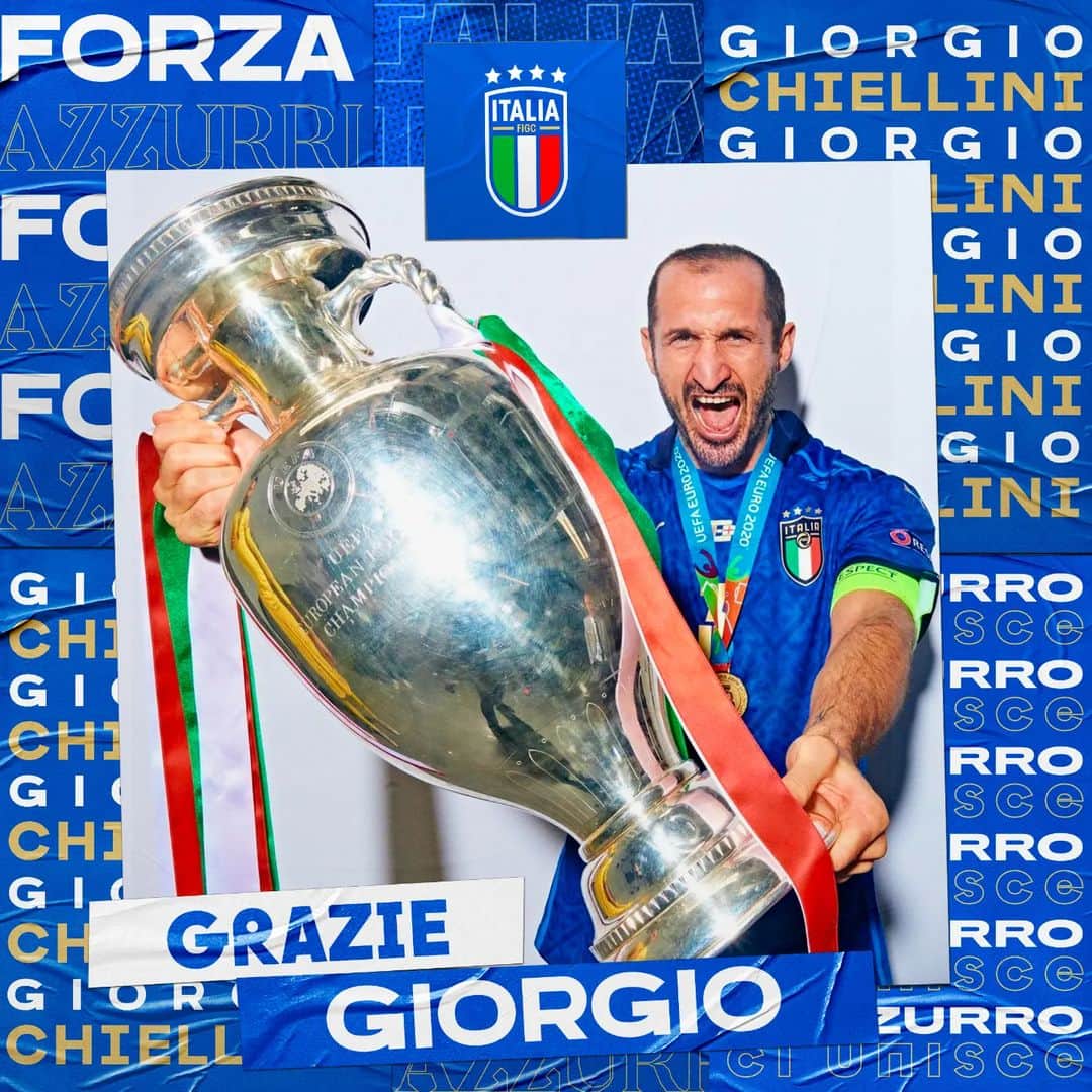 サッカーイタリア代表のインスタグラム：「𝑮𝒓𝒂𝒛𝒊𝒆 𝑪𝒂𝒑𝒊𝒕𝒂𝒏𝒐 🏆🇮🇹  Thank you, captain 🏆🇮🇹  #Chiellini 👑 #Nazionale #Azzurri #VivoAzzurro」
