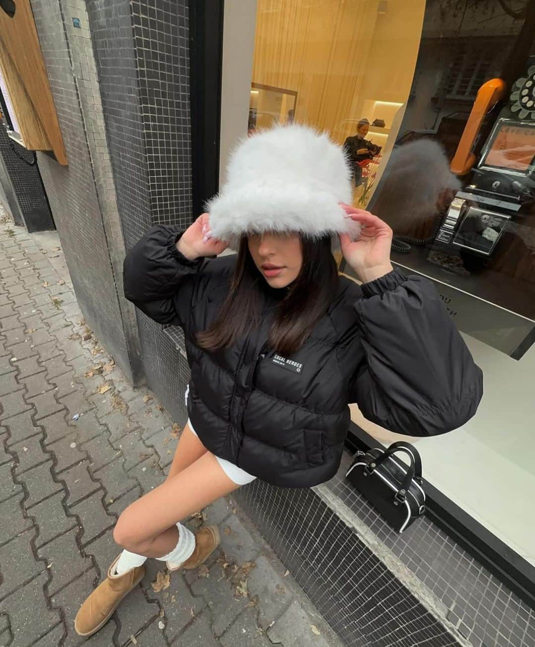 LOCAL HEROESさんのインスタグラム写真 - (LOCAL HEROESInstagram)「in my slavic hat era ☁️ / @zapomniala in LH Puffer Jacket」12月13日 2時00分 - localheroes