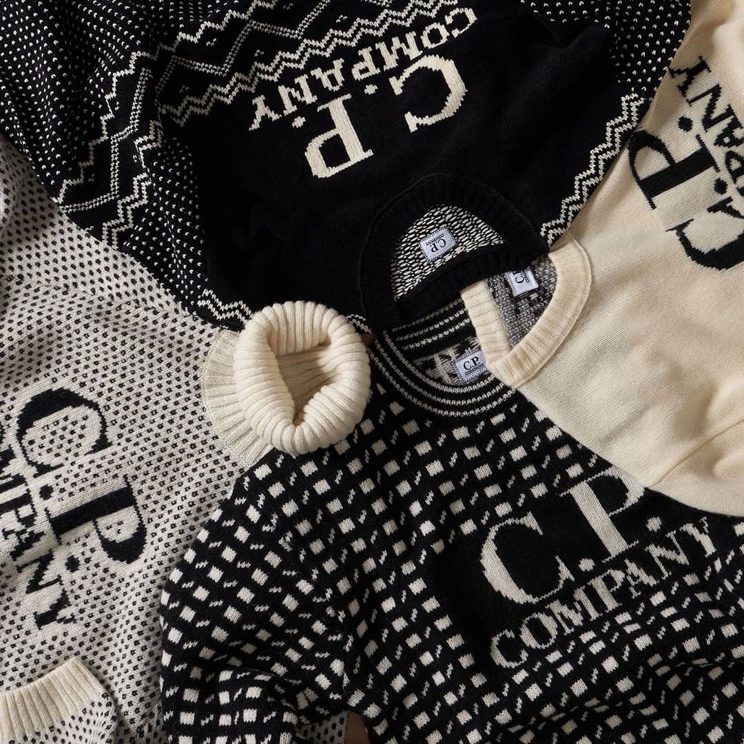シーピーカンパニーさんのインスタグラム写真 - (シーピーカンパニーInstagram)「To facilitate your gift search, we have selected a range of garments ideal for every day and seasonal needs.   Find out all suggestions at the link in bio.」12月13日 1時00分 - cp_company_official