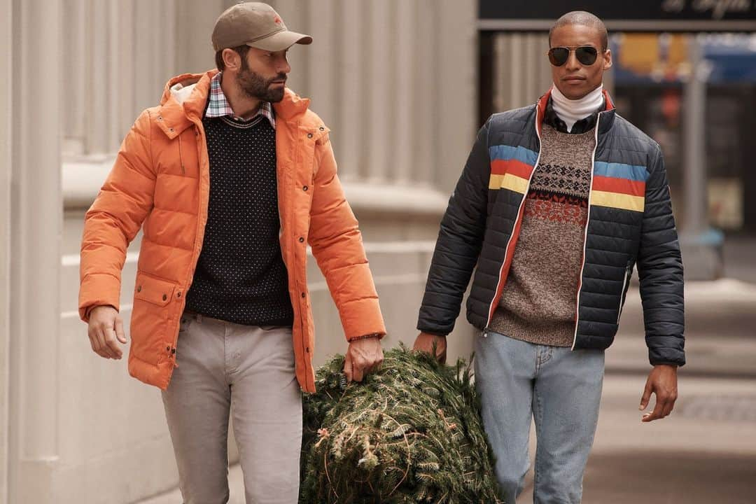 ブルックスブラザーズさんのインスタグラム写真 - (ブルックスブラザーズInstagram)「‘Tis the season for bright and warm jackets」12月13日 2時06分 - brooksbrothers