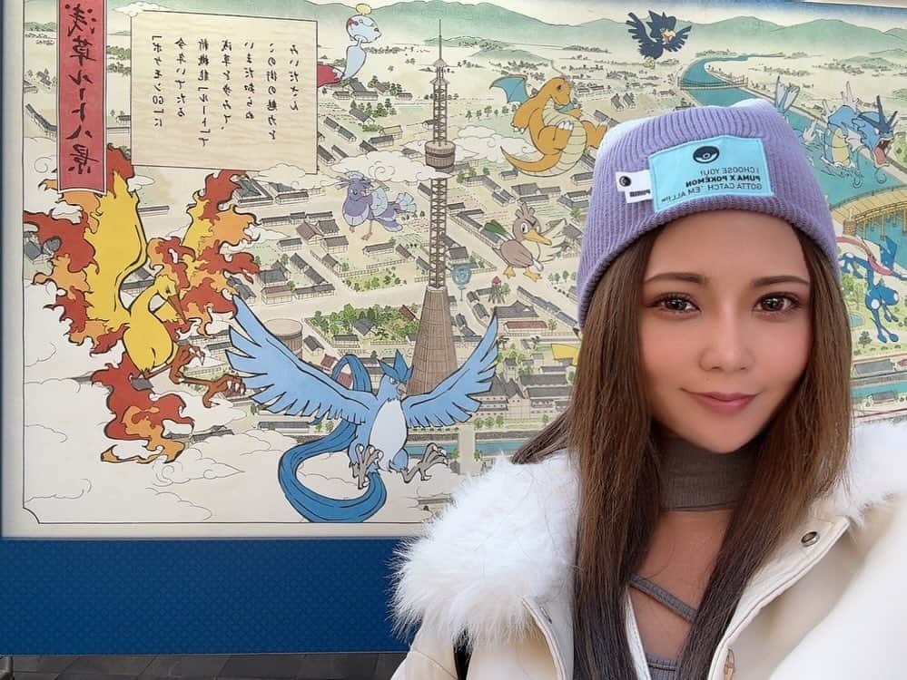 REINAさんのインスタグラム写真 - (REINAInstagram)「. 浅草らしい和とポケモンの コラボがかっこよかった‎👍🏽  スカイツリータウンの ポケセンで最近推しの コレクレーのぬいぐるみ 見つけたのですかさず げっと✌🏽🧡笑  海外のフレンドも増えました💫 (面識はない笑)  #ポケモンgo #ポケモン#pokemon#pokemongo#浅草#asakusa#浅草ルート八景#ポケ活#コレクレー#スカイツリータウン#ポケモンセンター#pokemoncenter#ポケセン#すすきの#ラウンジ#すすきのラウンジ#すすきの新店#overloungeclub#オーバーラウンジクラブ#ホステス#キャバ嬢#キャバクラ#ニュークラ#すすきのキャバクラ#すすきのニュークラ#銀座#六本木#中洲#北新地 #followme」12月13日 13時33分 - reina.overloungeclub