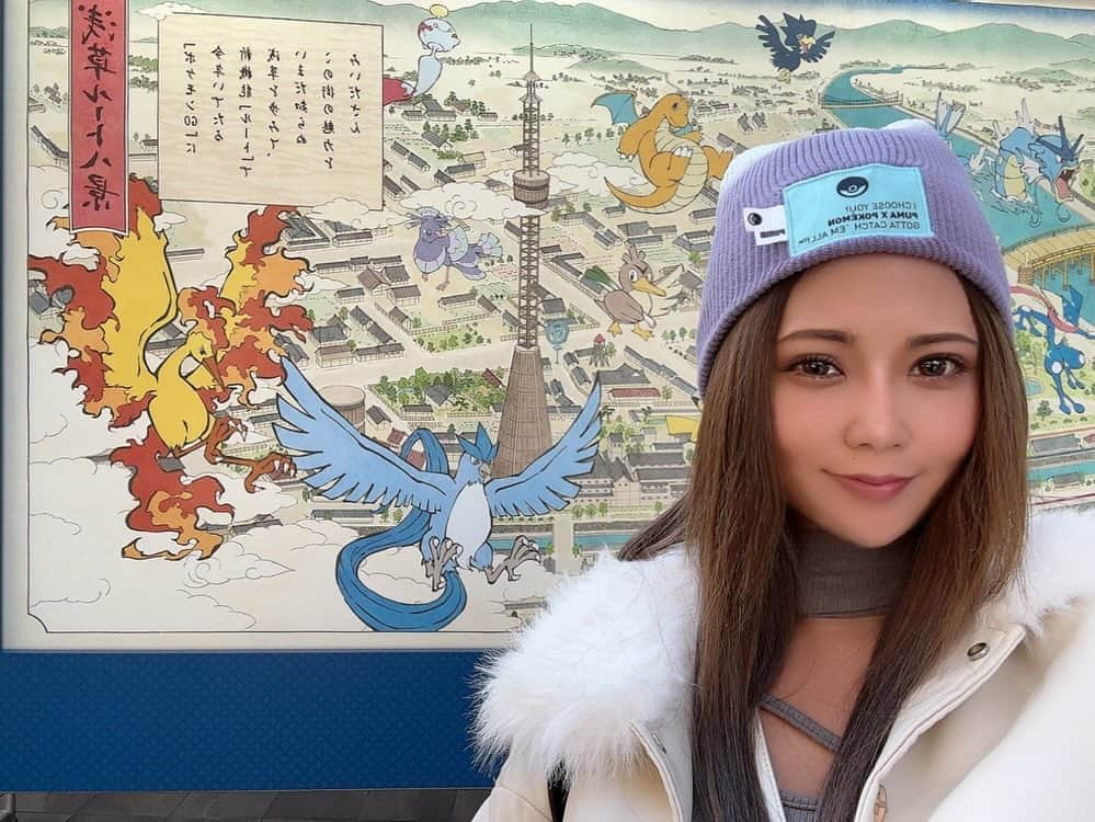 REINAのインスタグラム：「. 浅草らしい和とポケモンの コラボがかっこよかった‎👍🏽  スカイツリータウンの ポケセンで最近推しの コレクレーのぬいぐるみ 見つけたのですかさず げっと✌🏽🧡笑  海外のフレンドも増えました💫 (面識はない笑)  #ポケモンgo #ポケモン#pokemon#pokemongo#浅草#asakusa#浅草ルート八景#ポケ活#コレクレー#スカイツリータウン#ポケモンセンター#pokemoncenter#ポケセン#すすきの#ラウンジ#すすきのラウンジ#すすきの新店#overloungeclub#オーバーラウンジクラブ#ホステス#キャバ嬢#キャバクラ#ニュークラ#すすきのキャバクラ#すすきのニュークラ#銀座#六本木#中洲#北新地 #followme」