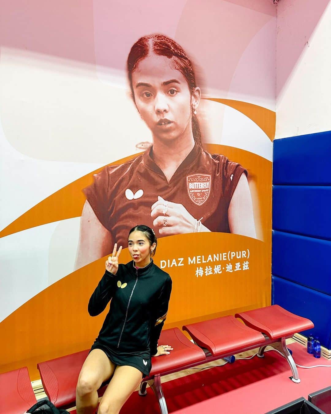 DIAZ Melanieのインスタグラム：「China dump🇨🇳✨🌥️」