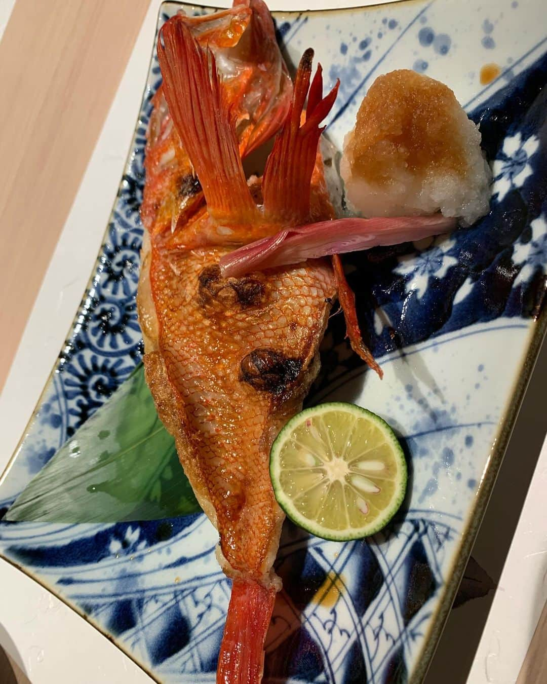 村上ショージさんのインスタグラム写真 - (村上ショージInstagram)「久しぶりに鮨🍣やはり美味かった秋野さん！握りまでは辿り着かなかった^_^幸せお腹いっぱいに詰め込んで星空見上げながら歩いて帰った^_^ごちそうさまでした😋ありがとう😭」12月13日 6時08分 - murakamis0528