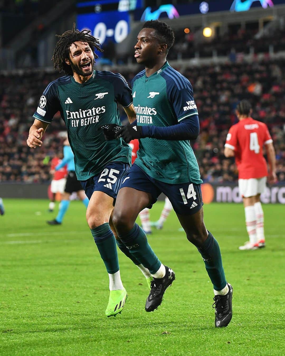 アーセナルFCさんのインスタグラム写真 - (アーセナルFCInstagram)「Eddie’s first Champions League goal! 📞」12月13日 6時25分 - arsenal