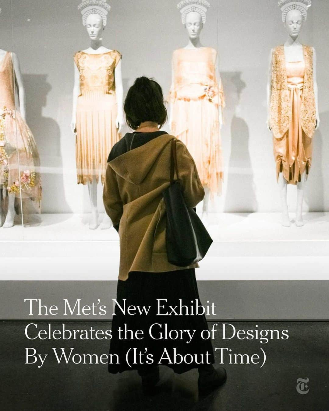 New York Times Fashionのインスタグラム：「The Metropolitan Museum of Art’s Costume Institute’s new exhibit reimagines the record of fashion, celebrating designers known but also those long, and wrongly, forgotten.  “Women Dressing Women” is a celebration of work from the museum’s own collection by over 70 different female designers from the early 20th century to the present. It is the first time the museum has ever held a survey dedicated solely to the work of women, and it will be the first time that at least half of the 83 pieces on display have ever been seen.  Intended to coincide with the 100th anniversary of women’s suffrage in the U.S. in 2020, “Women” was conceived in 2019 and postponed when Covid lockdowns changed the exhibition schedule. That delay has recast the result in a way that makes it feel, ironically, even more politically relevant, not just because of developments in the fashion world, but because global events have renewed the debate over women’s bodies and who controls them, writes @vvfriedman, chief fashion critic at The New York Times.  The miracle is that Mellissa Huber, the associate curator of the Costume Institute, and Karen Van Godtsenhoven, the guest co-curator, have avoided polemics in favor of simply letting the work, in all its astounding variety and breadth of imagination, speak for itself. And it does.  See more from inside the @metmuseum exhibit and read @vvfriedman’s full review at the link in our bio. Photos by @dollyfaibyshev」