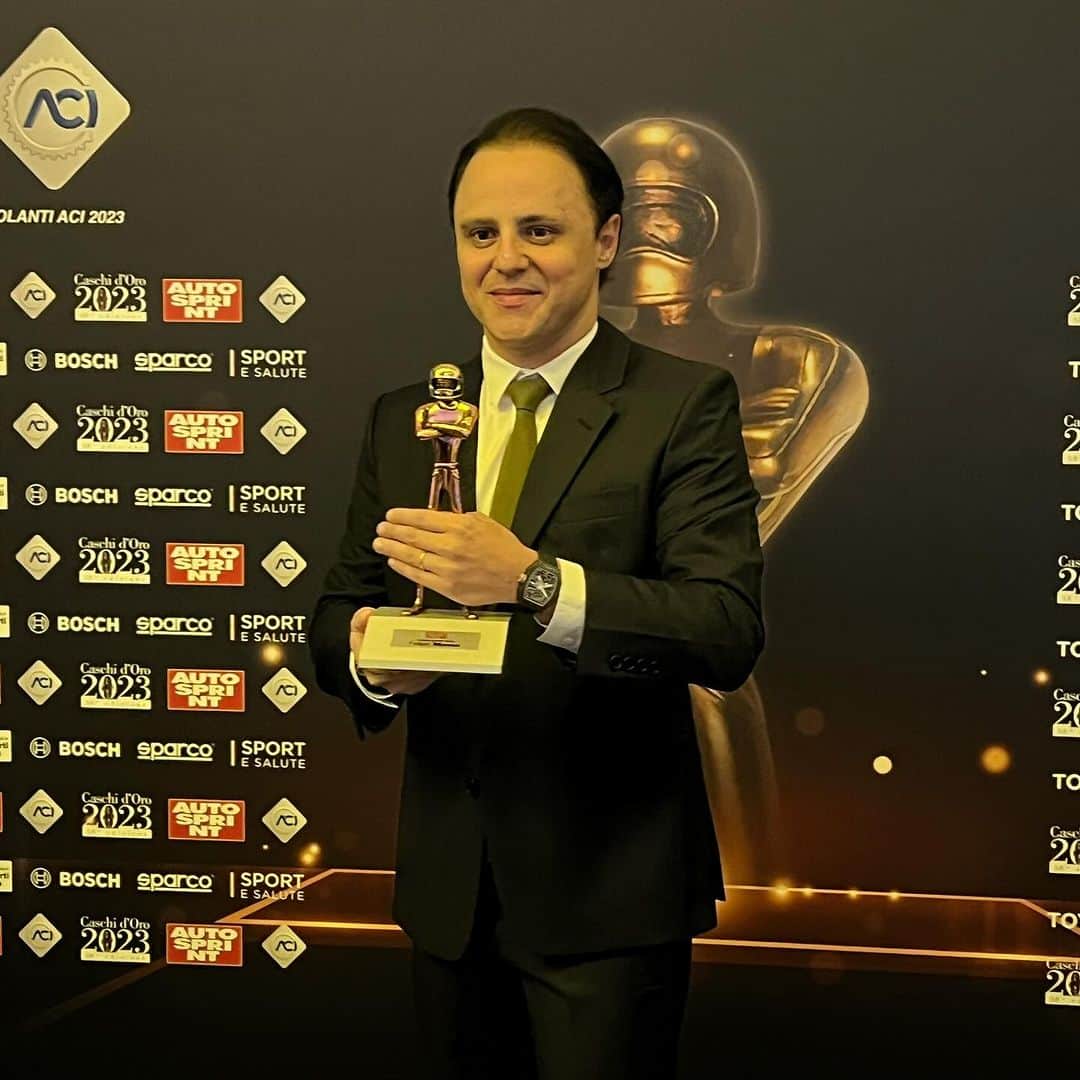 フェリペ・マッサのインスタグラム：「Caschi D’Oro 2023 - Roma 🇮🇹 @autosprintofficial 🏆 @raffamassa @pipomassa」