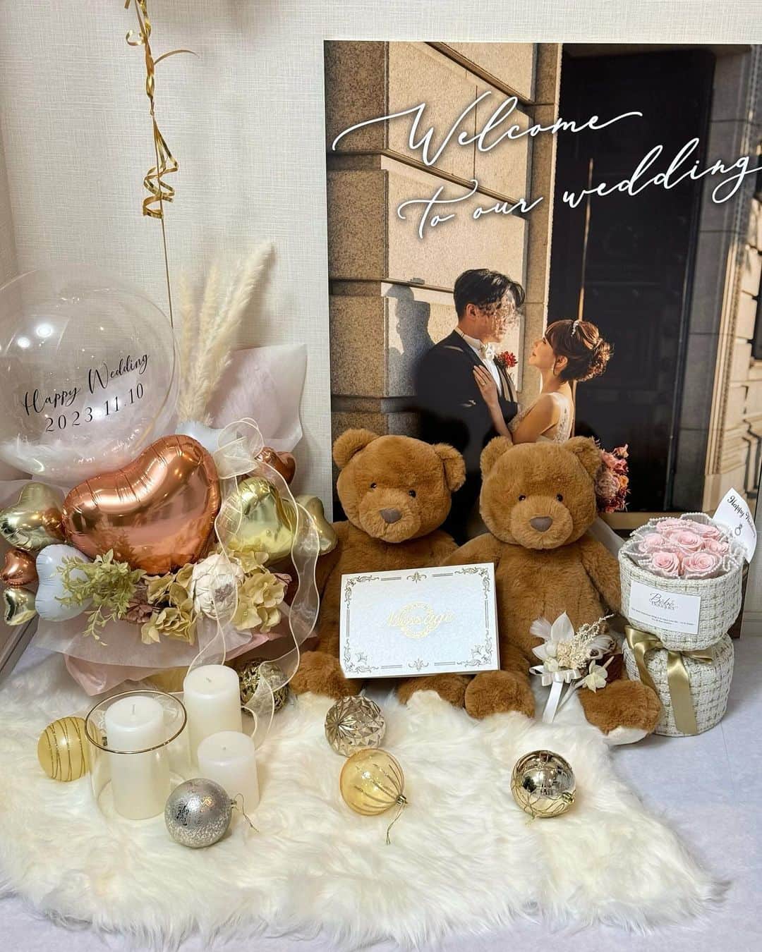 吉川ちかさんのインスタグラム写真 - (吉川ちかInstagram)「みほさんから (@miho_matsuge ) 結婚祝いの素敵なブーケを 頂きました🥺🩷 可愛すぎてキュンキュンっ！！  リビングの結婚式ゾーンに 飾ってみたよ👏💕 華やかになって嬉しいです！ ありがとうございました🧸🧸🩷  #結婚式#ウエディングスペース#花束#ブーケ#結婚祝い#ありがとうございます#感謝」12月13日 8時45分 - yoshikawachika_1116