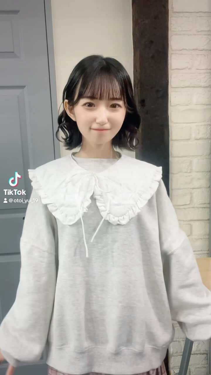 音井結衣のインスタグラム：「この日は髪の毛が上手く巻けました🥰🫶 ✽+†+✽――✽+†+✽――✽+†+✽―― #asobisystem #reels #instareels  #アイドル  #idol  #アイドル前髪 #cosplay #ボブ #cosplaygirl  #japanesegirl  #animegirl  #instagood  #likestagram  #uwu  #量産型ヲタク  #ヲタク  #アイドルヲタク #kawaiigirl  #kawaiifashion  #随手拍 #instadaily  #ootd #tiktok #每日穿搭 #tiktokers #tiktokjapan  #jk  #自撮り  #selfie #日常」