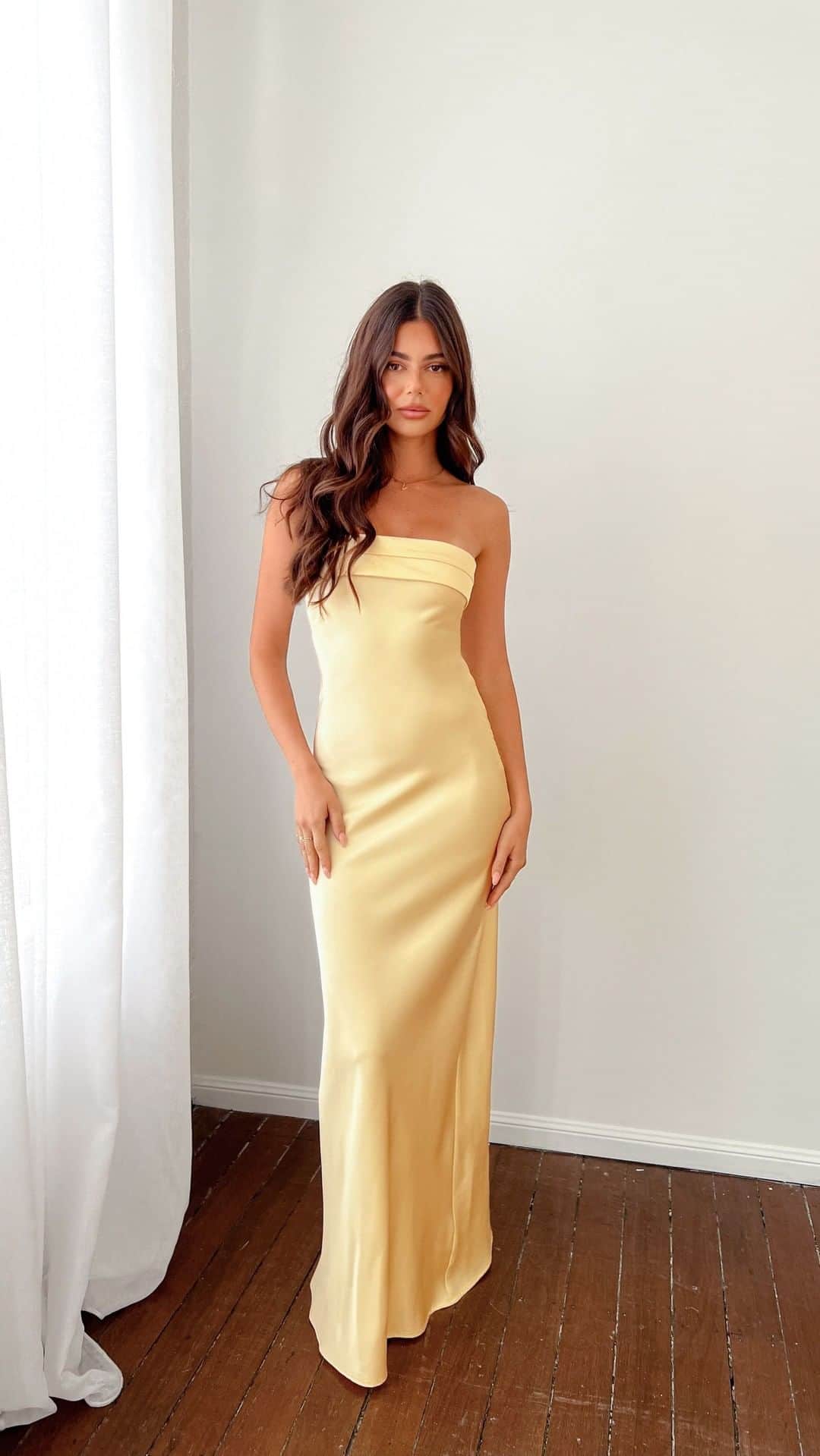 Beginning Boutiqueのインスタグラム：「Prom season made easy in our most-loved Maiah Yellow Maxi Dress 🥂✨」
