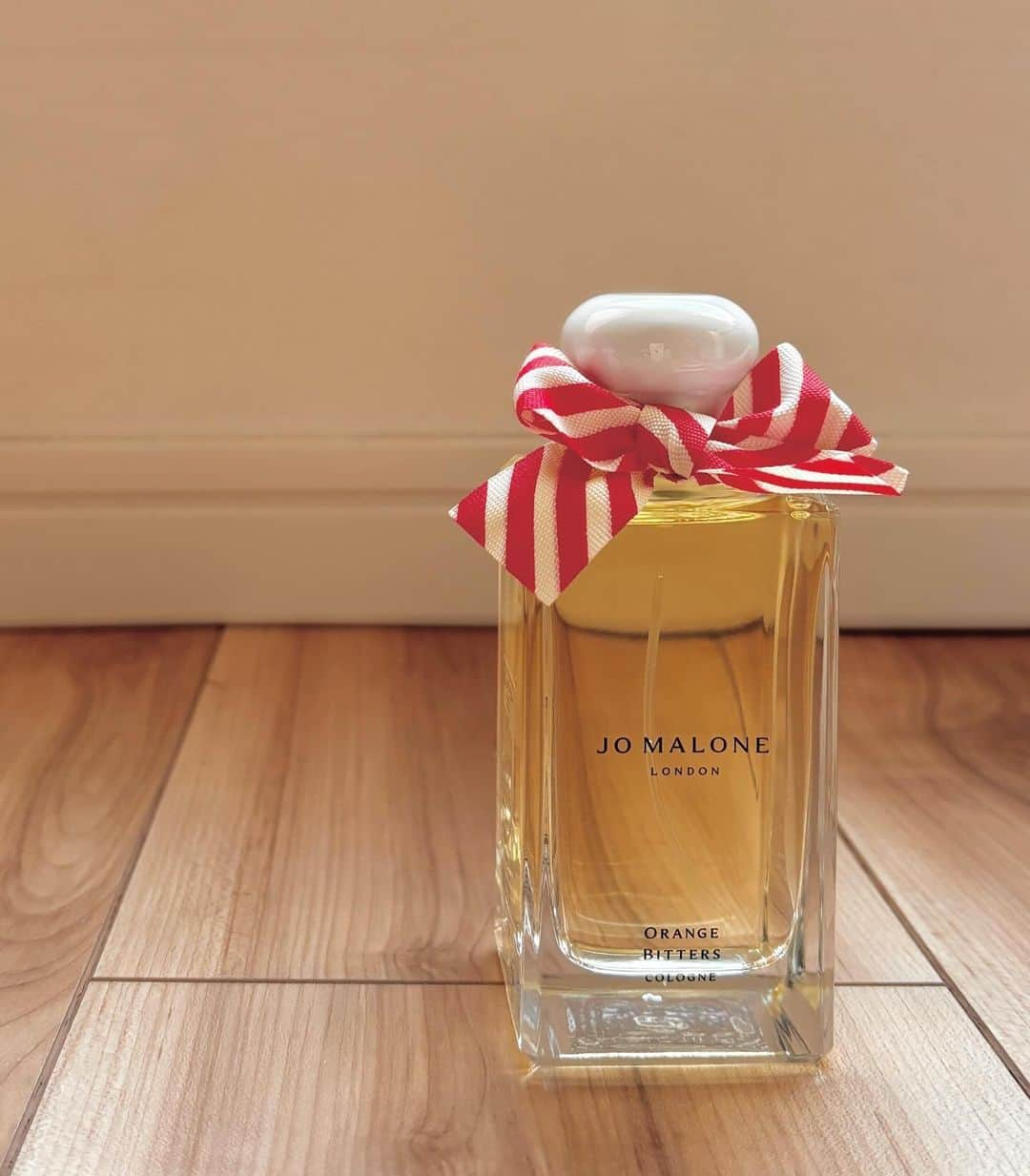 由架子 川野さんのインスタグラム写真 - (由架子 川野Instagram)「@jomalonelondon  12月14日 (木)から12月25日(月)の期間に表参道ヒルズで開催される JomaloneのGingerbread landへ。 リースを作りながら、 2023年のクリスマス限定コレクションの三つの香りを試しました🎄  Orange Bitterは他にないすごく良い香りで一番好き❤️  #JoMaloneLondon#SeasonOfScent #ジョーマローン#クリスマス限定#justbecause」12月13日 12時05分 - __yukakokawano__