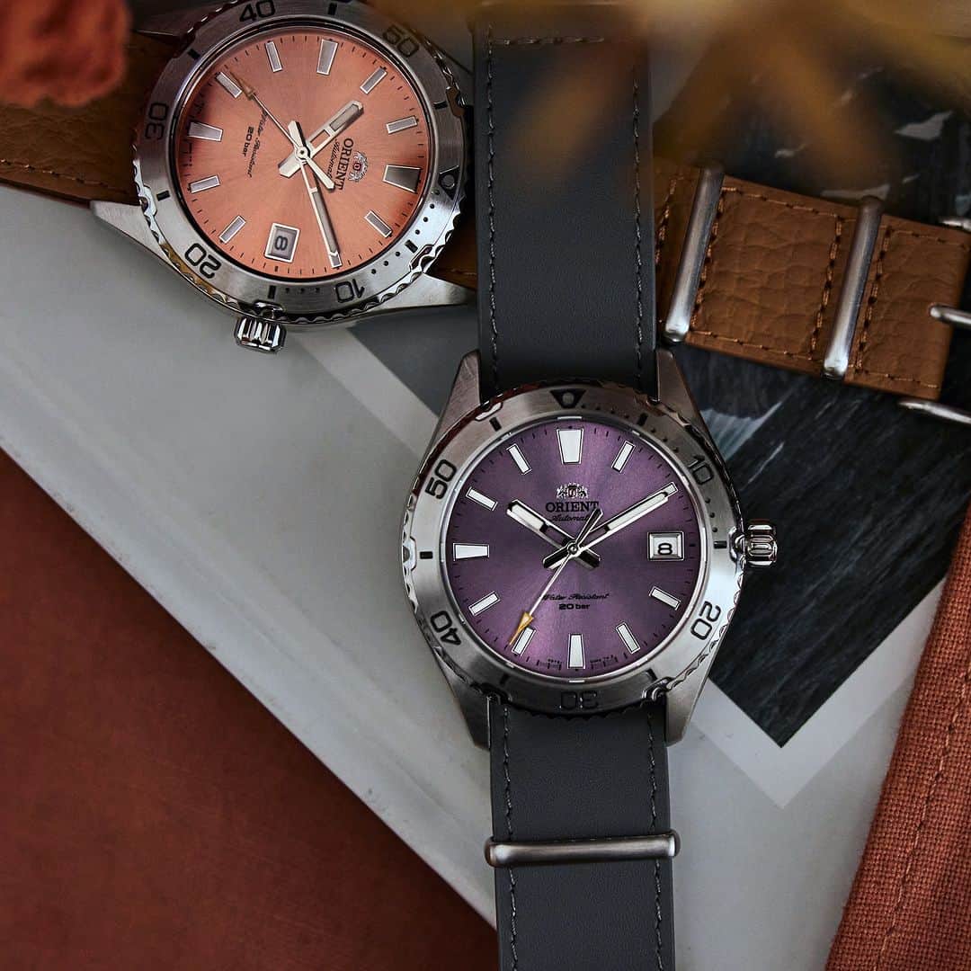 Orient Watchのインスタグラム：「Have you been waiting for these colorful new divers? 👀  Say hello to our fresh take on the modern diver watch. Available in both classic and contemporary colorways and measuring in at just under 40mm.   ⌚️ in salmon: RA-AC0Q05P10B ⌚️ in purple: RA-AC0Q07V10B」