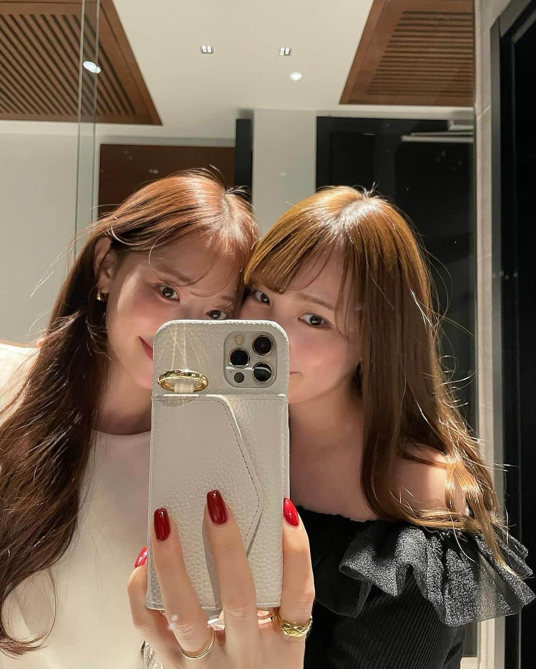 櫻田結子のインスタグラム：「in🇫🇷🤍 今年は韓国とパリに。来年も宜しく~🫶🏻 ⁡」