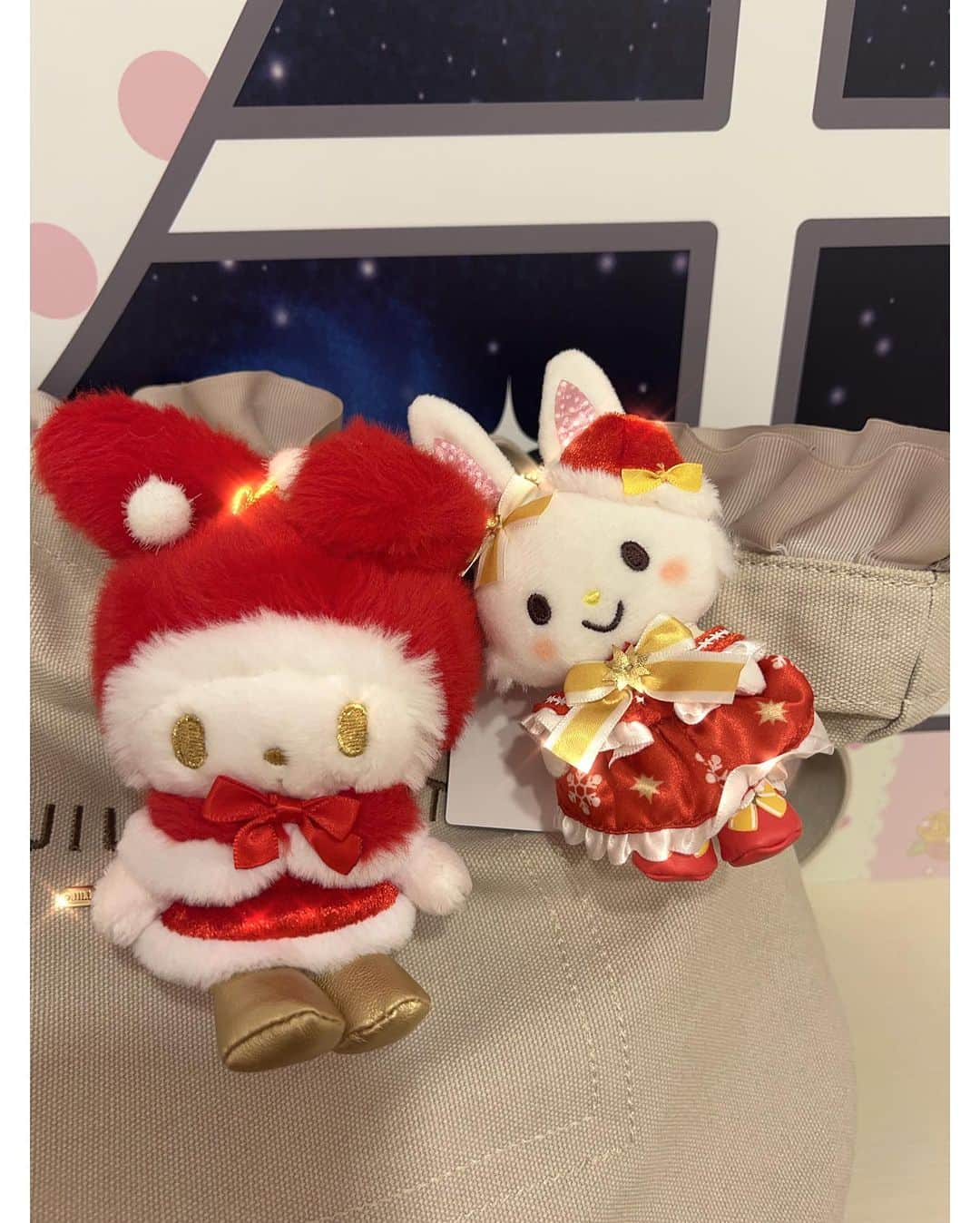 吉田麻衣子さんのインスタグラム写真 - (吉田麻衣子Instagram)「昨日はピューロクリスマスでした🥰🧑‍🎄✨✨ #ピューロアンバサダー #ピューロランド #サンリオピューロランド #サンリオ #instagood  #instafollow  #instalike #instahappy  #model」12月13日 23時23分 - maiko.yoshida