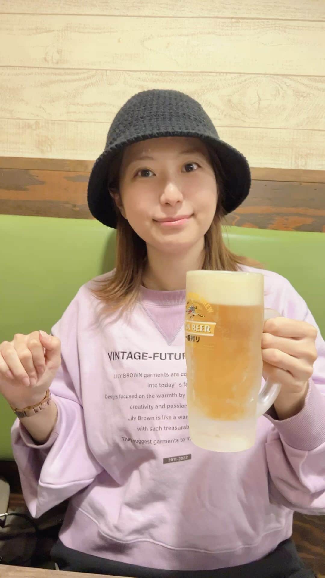 天野麻菜のインスタグラム：「ビール女子。3690」