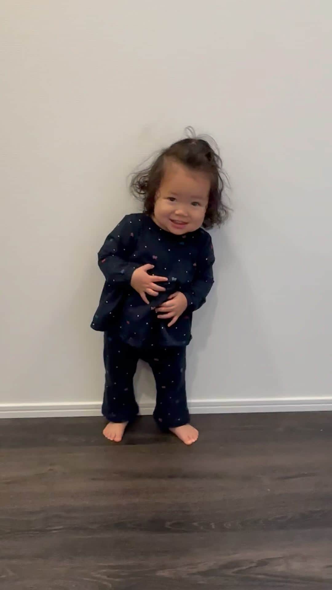 エリナ シルカのインスタグラム：「Take a pose ❤️ 可愛すぎてもう🥹🫶」