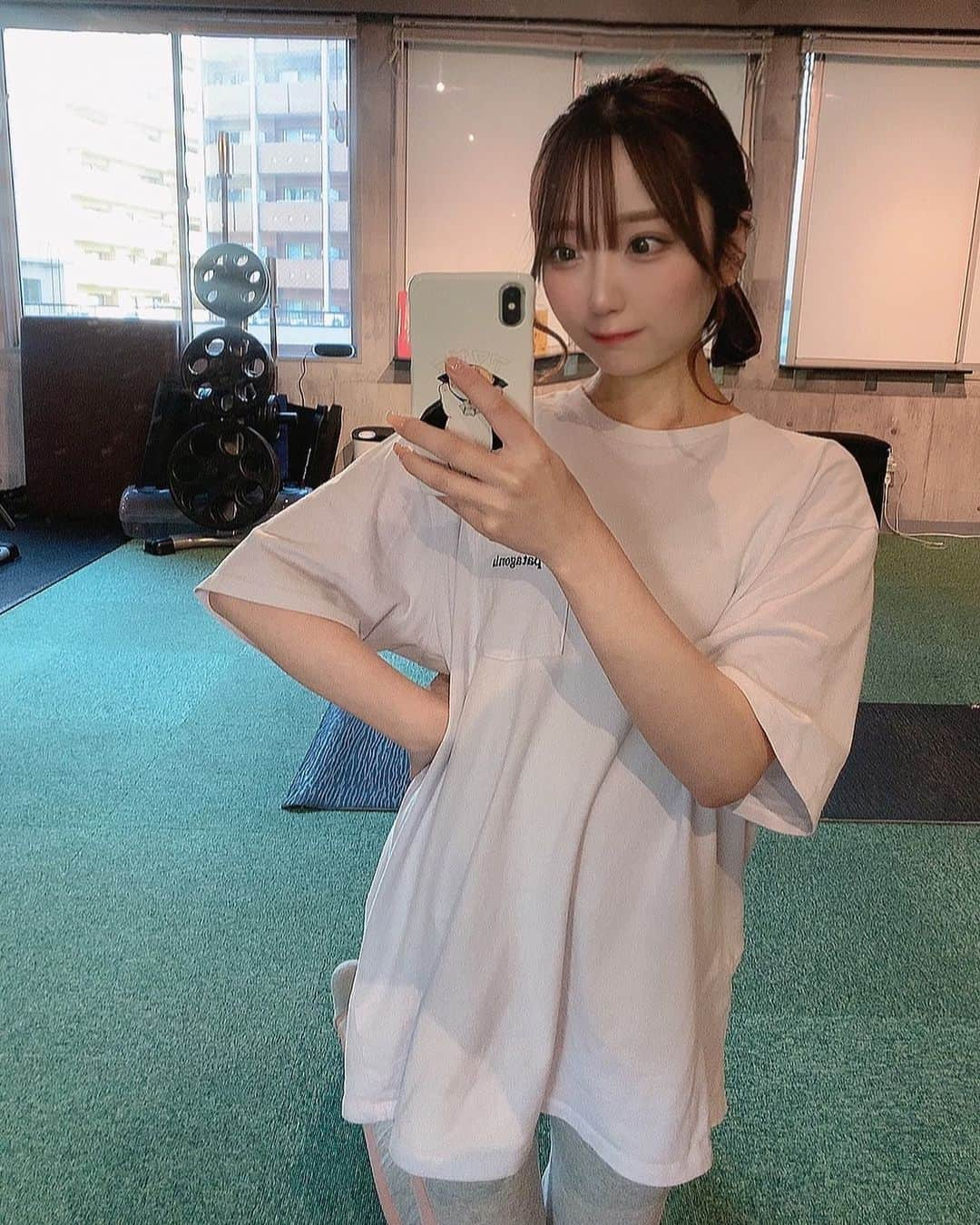 柳田なつみのインスタグラム：「通い始めたジム　@laitgym.official 🏋🏼‍♀️🏋🏼‍♀️ ・ 健康的な引き締まった身体になりたい🐶！ ・ ・ #ジム #大阪ジム　#パーソナルトレーニング #パーソナルジム」