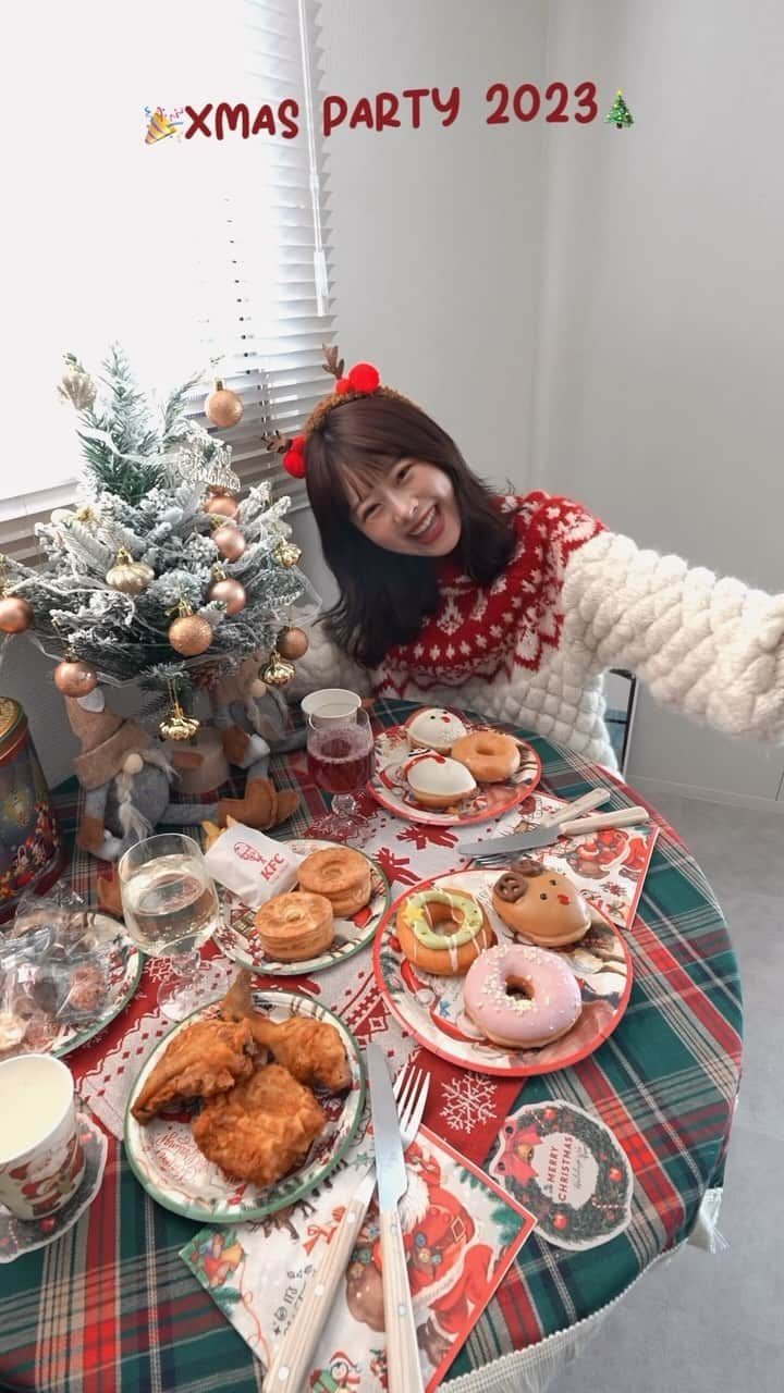 にたまごのインスタグラム：「クリスマスパーティーで用意したもの🍽 ⁡ たくさん質問があったので、まとめてみました✍🏻 ⁡ 素敵なクリスマスを過ごしてね🌛✨ ⁡ ⁡ ⁡ ⁡ クリスマスはどこで過ごす？？🎅🏻 ぜひアンケート答えてね🤳🏻▼」