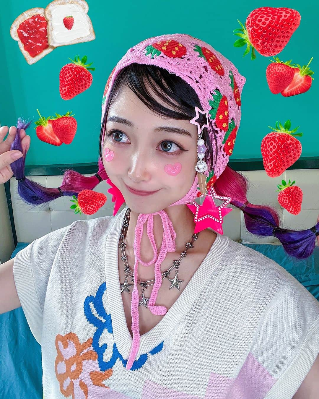 みするのインスタグラム：「Strawberr girl🍓🍰🧁」