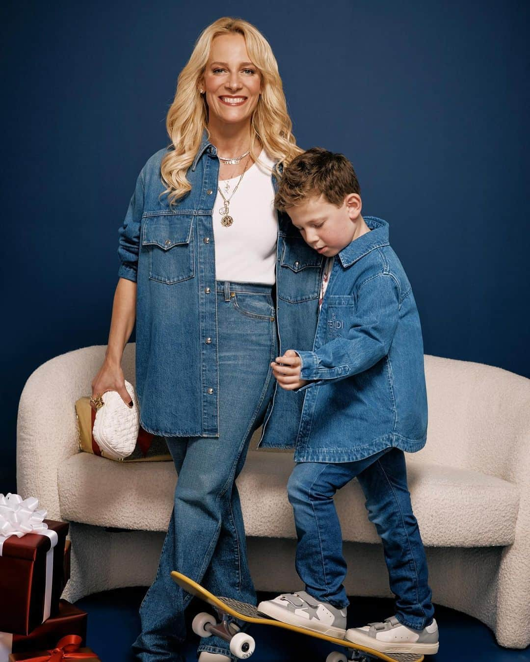 Saks Fifth Avenueさんのインスタグラム写真 - (Saks Fifth AvenueInstagram)「Known for her impeccable taste, our Chief Merchandising Officer @tmargolies shares her holiday gifting tips and more. Tap or head to the link in our bio to shop Tracy and her son Reed’s looks. Plus, head to our IG Stories to see her gifting picks. #Saks」12月13日 23時09分 - saks