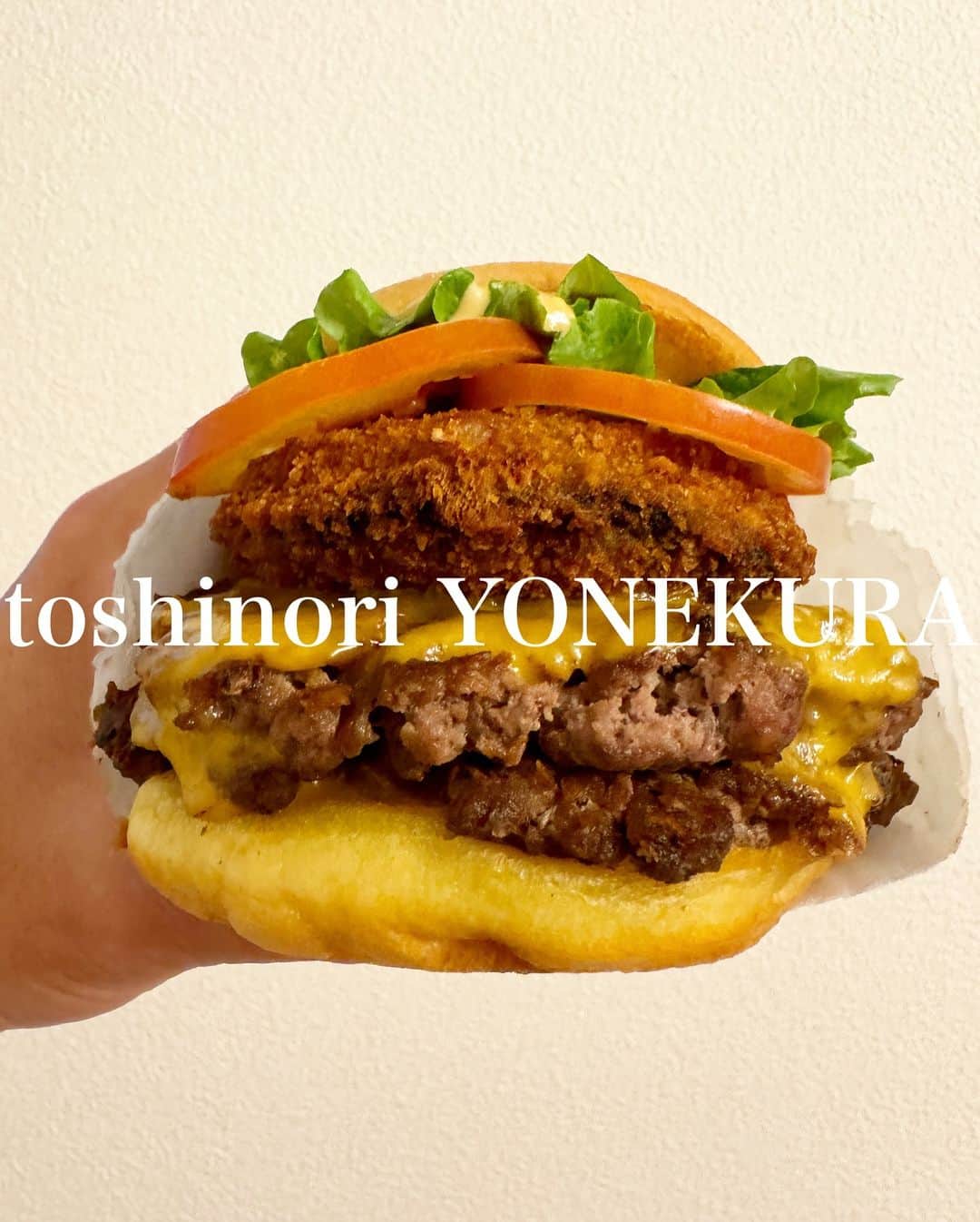 米倉利紀のインスタグラム：「SHAKE SHACK lunch😊  本土で食べたいハンバーガーナンバーワン☝️  #THANKYOU #米倉利紀 #toshinoriYONEKURA」