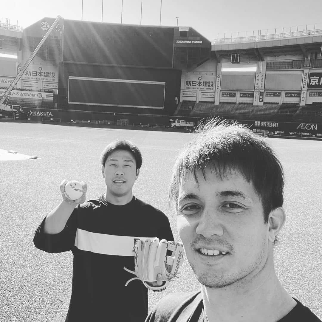 国吉佑樹さんのインスタグラム写真 - (国吉佑樹Instagram)「キャッチボール⚾️  タイムラプスで撮ったけど、全然映ってなかった…失敗😕  八木に相手してもらいました！ #キャッチボール  #タイムラプス  #9244 #国吉佑樹  #八木彬」12月13日 15時46分 - yukikuniyoshi