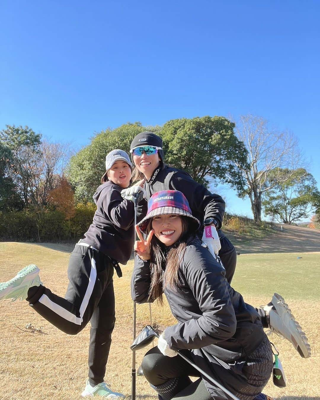 山田恵里のインスタグラム：「⛳️第3回ゴルフ研修会⛳️ 今日も今日とて最高のゴルフが出来ました☺️🫰 少しづつ成長してるかなー🙃  @hase.5  @m28t_1110 ありがとねー☺️  今後も定期開催希望🙌  #HG霞 #卵 #さよならひでき #ハイスピードノンストップグリーン #労りゴルフ #68番ヨッシー #キャンディおじさま」