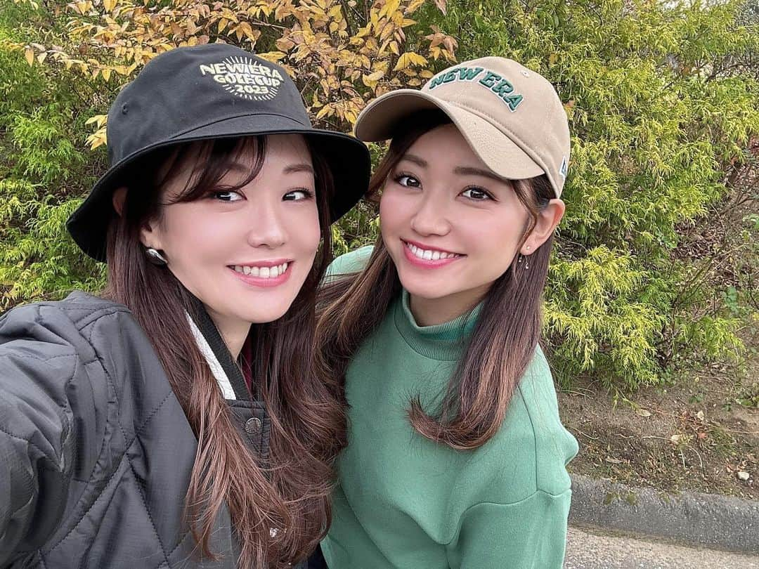 SARAKIMISAKIのインスタグラム：「NEW ERA GOLF CUP 2023🧢✨ @newera_golf  @newerajapan   めちゃくちゃ豪華なゴルフコンペに 参加させていただきました✨ 大好きなNEWERA！  入り口でコンペオリジナルの帽子を貰った🩷 どれもめちゃくちゃ可愛くて悩みました😆 色んな方とたくさん写真も撮っていただいたので いっぱい投稿するー！！  素敵なコンペに参加させていただき 本当に嬉しい限りです✨ ありがとうございました☺️  . . . . .  #ニューエラ #ニューエラゴルフ #newera #neweragolf #ニューエラゴルフカップ #コンペ #ゴルフコンペ #ニューエラキャップ #ニューエラ女子 #ゴルフ #ゴルフ女子 #ゴルフウェア #ゴルフコーデ  #ゴルフ場 #ゴルフ好きな人と繋がりたい #ゴルフ女子コーデ #golf #golfwear #golfswing #golfwear #golffashion #golfstagram #골프 #골프스타그램 #골프장 #라운드 #골프스윙 #高尔夫球 #高尔夫 #กอล์ฟ」