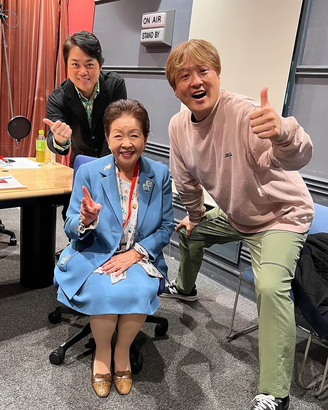 酒井一圭さんのインスタグラム写真 - (酒井一圭Instagram)「2024年１発目は三山ひろしさんがゲスト！  #純烈の観音温泉ルンルンモー烈ラジオ #三山ひろし #鈴木和江 #観音温泉 #伊豆奥下田 #純烈 #酒井一圭」12月13日 17時01分 - sakaikazuyoshi