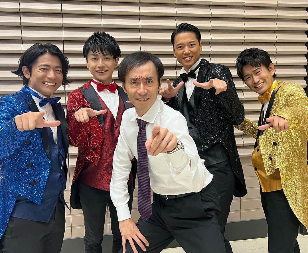 工藤淳之介さんのインスタグラム写真 - (工藤淳之介Instagram)「あすはいよいよイケメン四銃士カレンダーの発売日！ 全国約60000店舗のコンビニのeプリントで簡単に購入できます！  そして近藤さん、留守はアナ部みんなでカバーしますので ゆっくり療養してください。 また素敵な声と楽しいお話を楽しみに待っています😌  #イケメン四銃士 #カレンダー #bsn #アナウンサー #男性アナウンサー #個性強め #工藤淳之介」12月13日 17時56分 - kudojun_nosuke_bsn