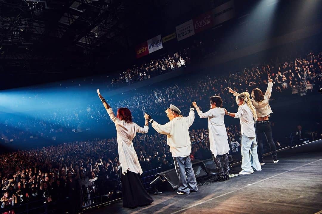 LUNA SEAさんのインスタグラム写真 - (LUNA SEAInstagram)「. LUNA SEA DUAL ARENA TOUR 2023 MOTHER OF LOVE, MOTHER OF HATE UN ENDING STYLE  12.2,3 XEBIO ARENA SENDAI  #LUNAPIC #LUNASEA #DUALARENATOUR #MOTHERvsSTYLE  #ゼビオアリーナ仙台 #仙台  @ryuichikawamura_official @sugizo_official @inoran_official @j_wumf @331shinya @lunasea_official_web_store  Photo by KEIKO TANABE」12月13日 18時00分 - lunaseaofficial