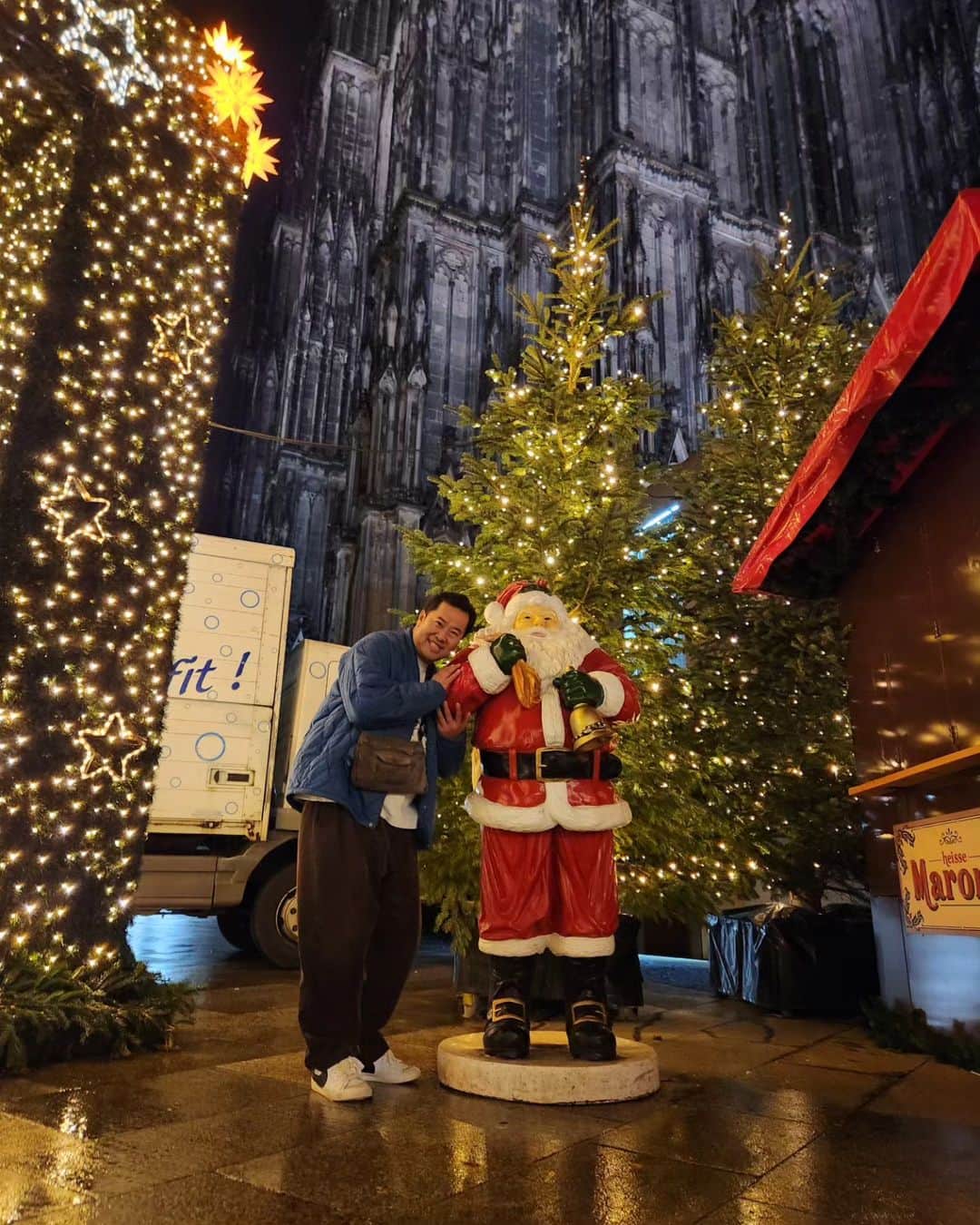 とにかく明るい安村さんのインスタグラム写真 - (とにかく明るい安村Instagram)「ドイツ最高でした！ 飯美味い！」12月13日 18時42分 - tonikaku.a.yasumura