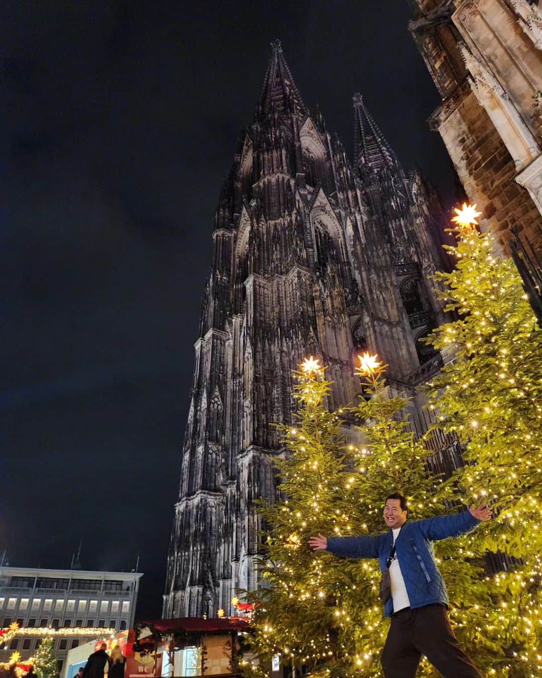 とにかく明るい安村さんのインスタグラム写真 - (とにかく明るい安村Instagram)「ドイツ最高でした！ 飯美味い！」12月13日 18時42分 - tonikaku.a.yasumura