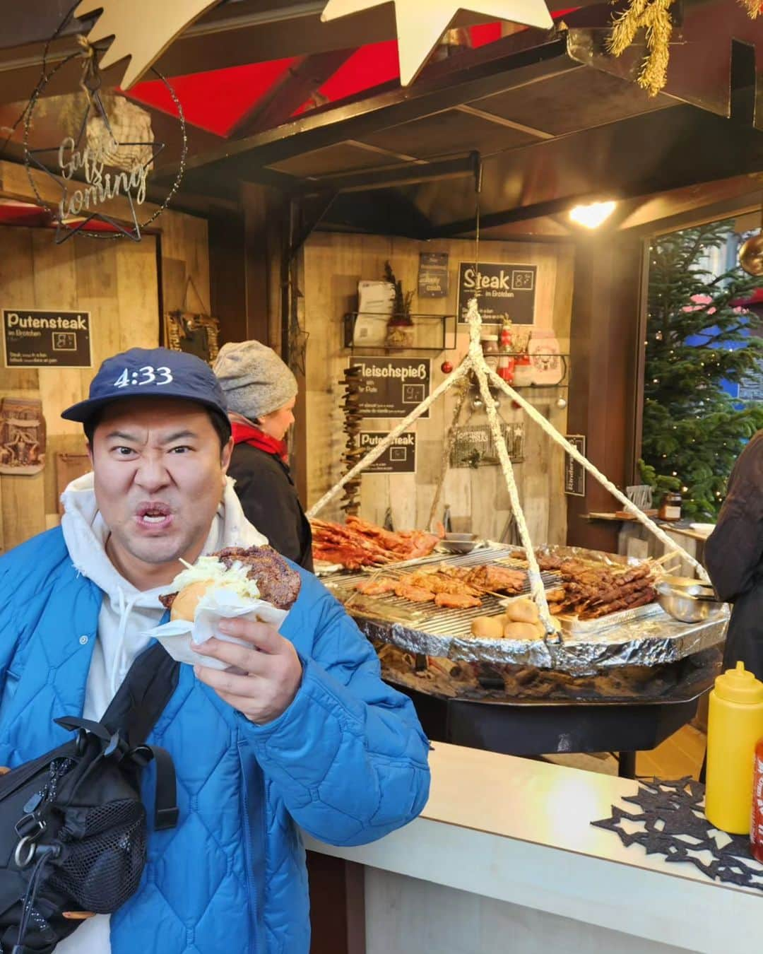 とにかく明るい安村さんのインスタグラム写真 - (とにかく明るい安村Instagram)「ドイツ最高でした！ 飯美味い！」12月13日 18時42分 - tonikaku.a.yasumura