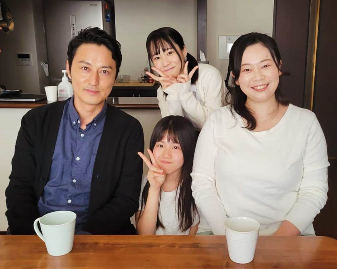 藤原絵里のインスタグラム：「・ 山本大希監督　 ＴＡ女子主演映画 『軌跡』 ・ ２０２４年１月１７日公開です。 お楽しみに♪ ・ @toriaezu_atumatta_joshi  ・ #山本大希 #TA女子 #映画奇跡 #TA女子主演映画軌跡 #氏江美憂　 #モキュメンタリー」