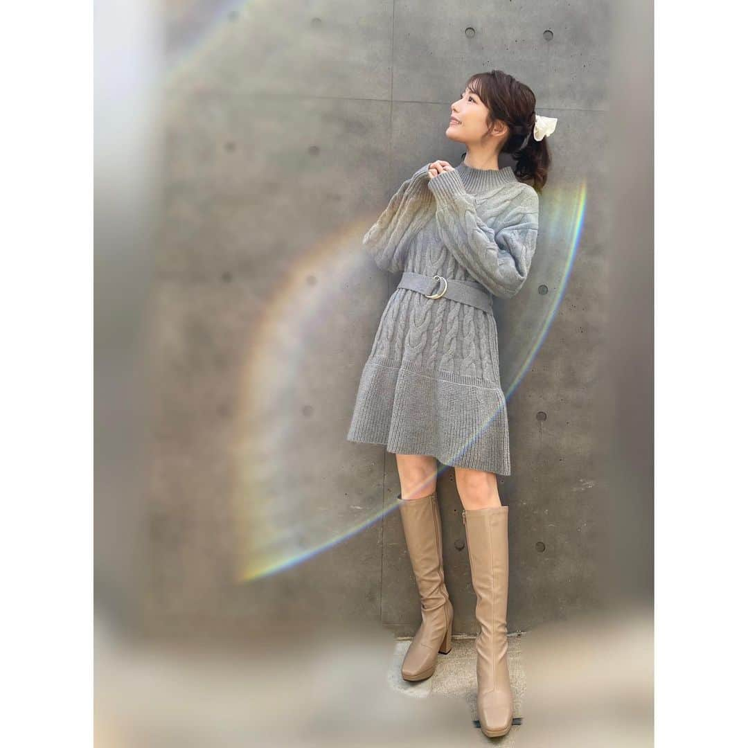 竹俣紅さんのインスタグラム写真 - (竹俣紅Instagram)「❄️ きのうの「ソラよみ」は 二子玉川の屋外スケートリンクからお伝えしました✨ ⁡ 放送ではずっとダウンコートを着ていたので映りませんでしたが、 ニットワンピースに ロングブーツを合わせてみましたよ〜 ⁡ みなさん、スケートリンクで滑ったことはありますか？☺️ ⁡ ⁡ #たまたま #謎の光 #🌈 #イット」12月13日 19時04分 - benitakemata_official