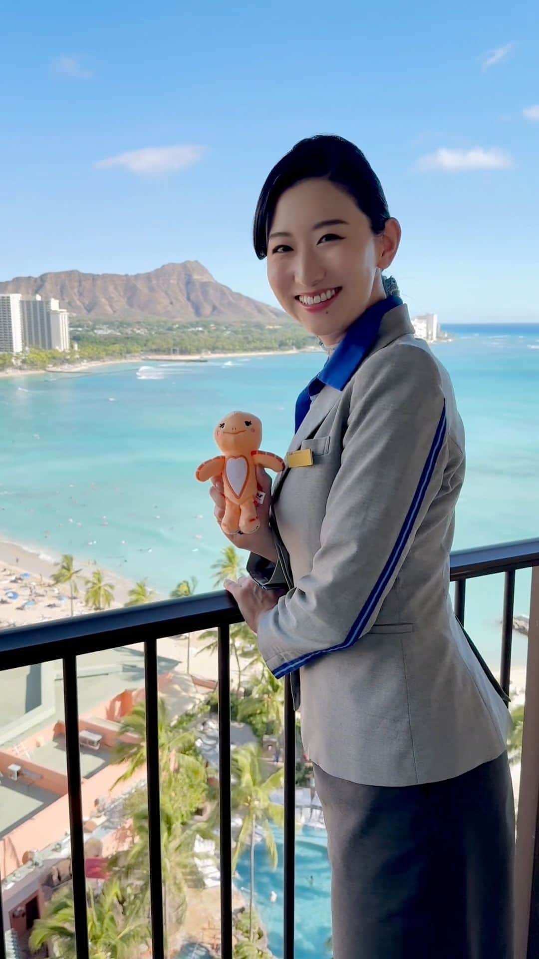 ANAのインスタグラム：「@sheratonwaikiki @sheratonwaikikijp #PR #ホノルル #シェラトンワイキキ #ワイキキビーチ #ダイヤモンドヘッド #インフィニティプール #Hawaii #waikiki #hotellife #trip #海外旅行 #旅行 #旅 #ana #allnipponairways  FLYING HONUに乗ってハワイに行きませんか？🤗✈️」