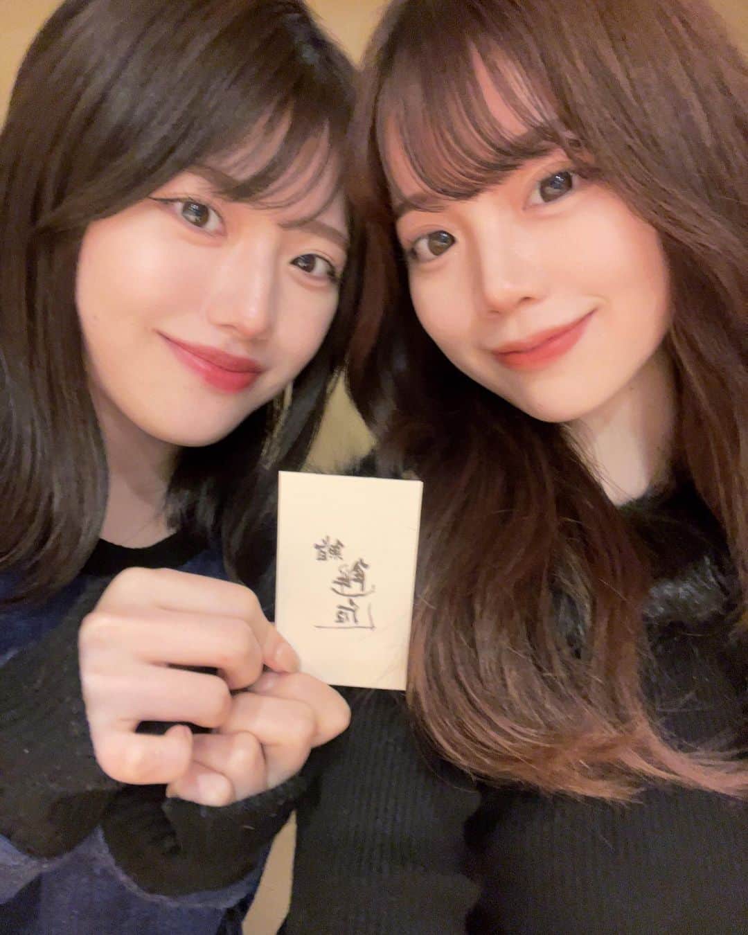 深結さんのインスタグラム写真 - (深結Instagram)「大好きな高校からのお友達と大阪旅行行ってご褒美に @kaikou_sushi に…🍣✨  全部美味しすぎてずっと美味しすぎるって連呼してた^_^笑 また絶対行きたい🫶🏻  特にトロたくと海老美味しすぎたーーあっ  #大阪グルメ #鮨 #寿司 #北新地」12月13日 19時22分 - __ange02