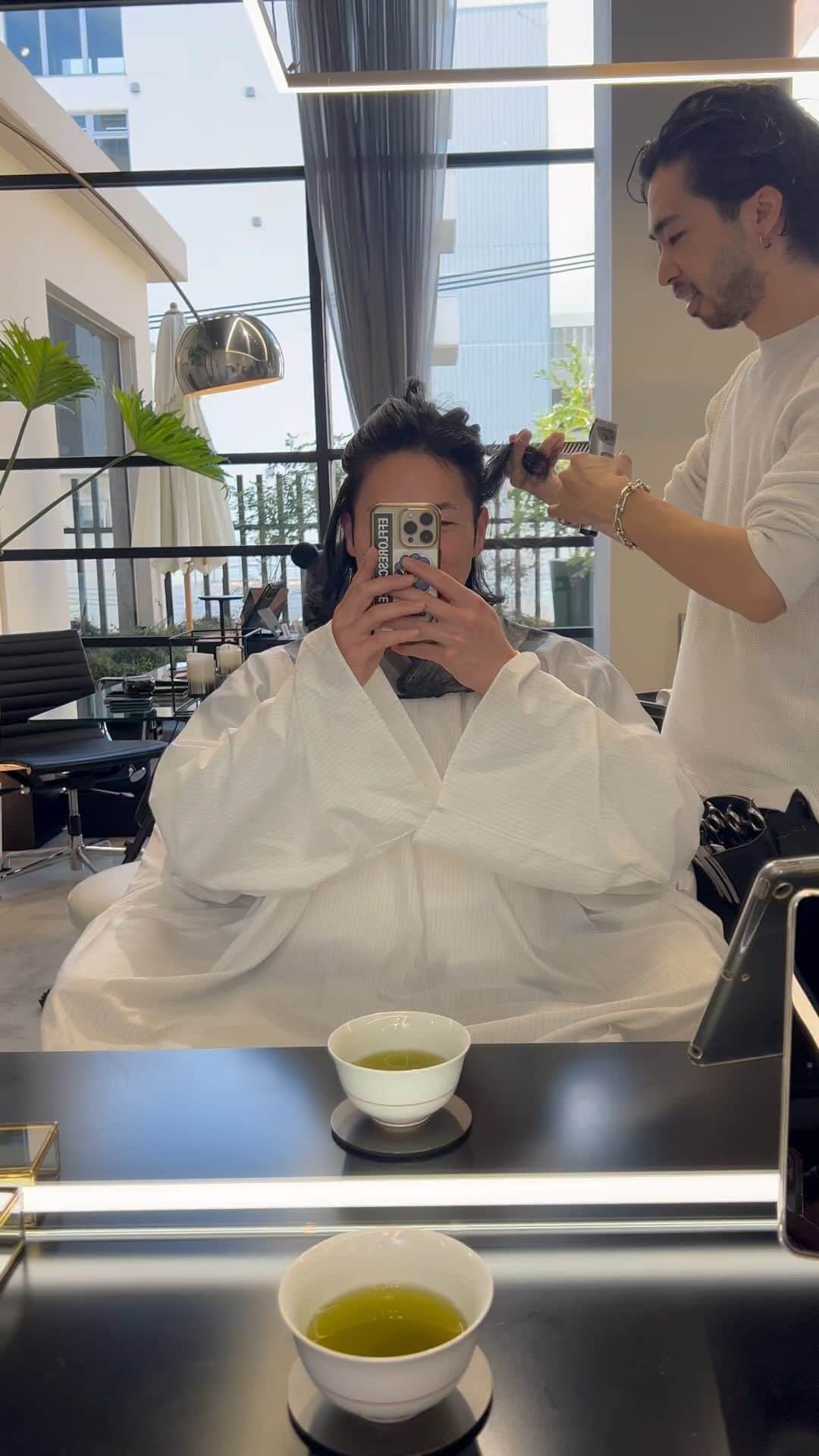 笠谷俊介のインスタグラム：「僕も髪の毛切りました✂️ @kei_bub」