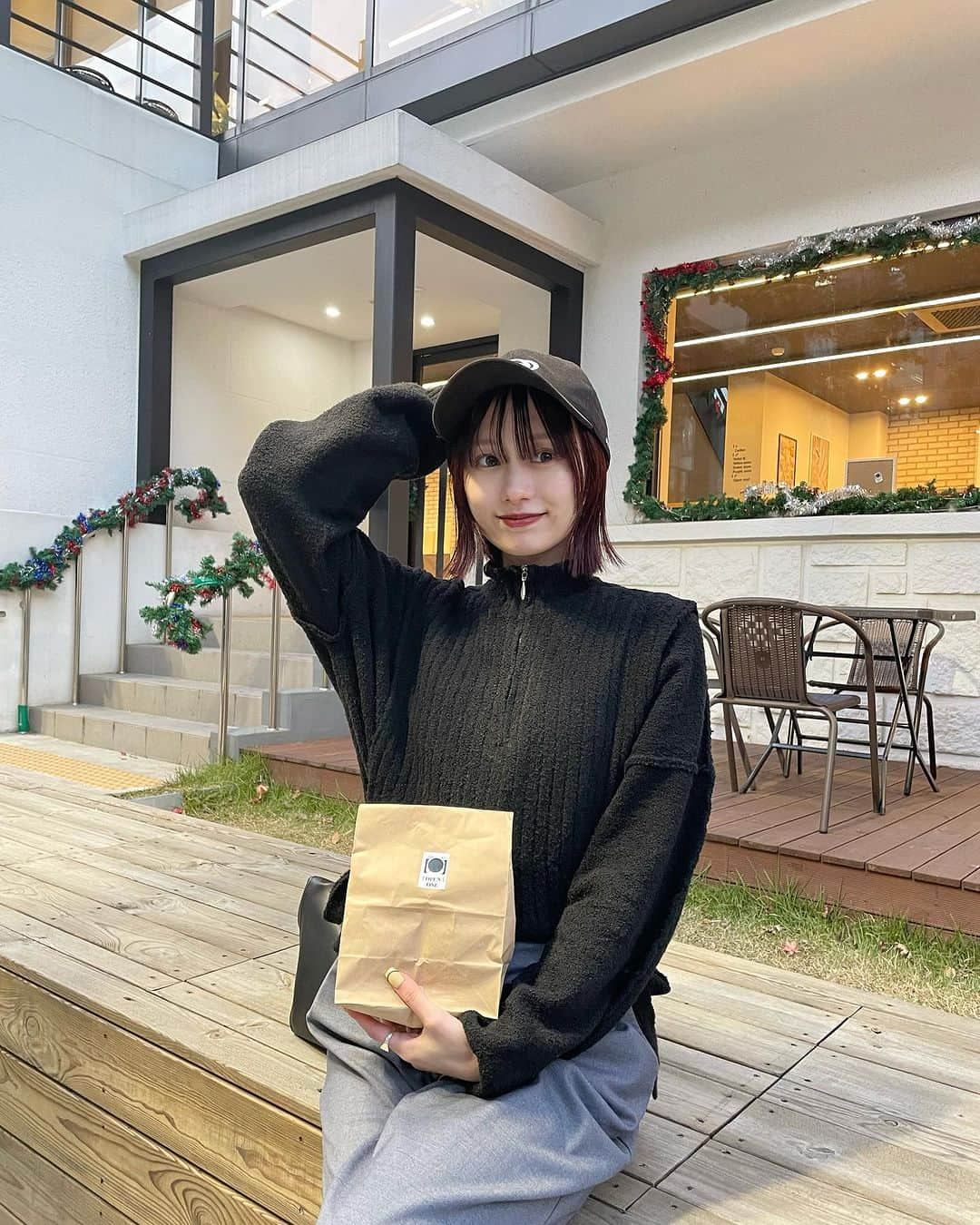 中村侑里のインスタグラム：「⁡ ⁡ 時系列バラバラになっちゃったけど、！ in Seoul🇰🇷  ⁡ 3wayベストニット、インして着てみた🫶🏻😼」