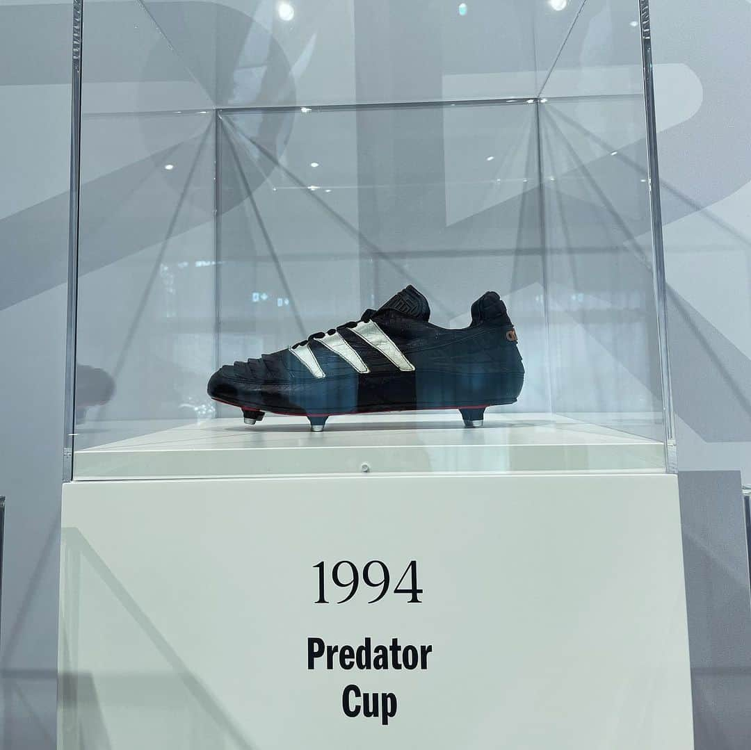 ゲキサカさんのインスタグラム写真 - (ゲキサカInstagram)「adidas AG 本社（ドイツヘルツォーゲンアウラハ）にてADIDAS PREDATORのイベントが行われた。 これは新しいスパイクの発表なのか、今話題の選手の登場があるのか。アディダスからの正式発表が待たれる。  #PR #adidas #predator #アディダス」12月13日 19時54分 - gekisaka