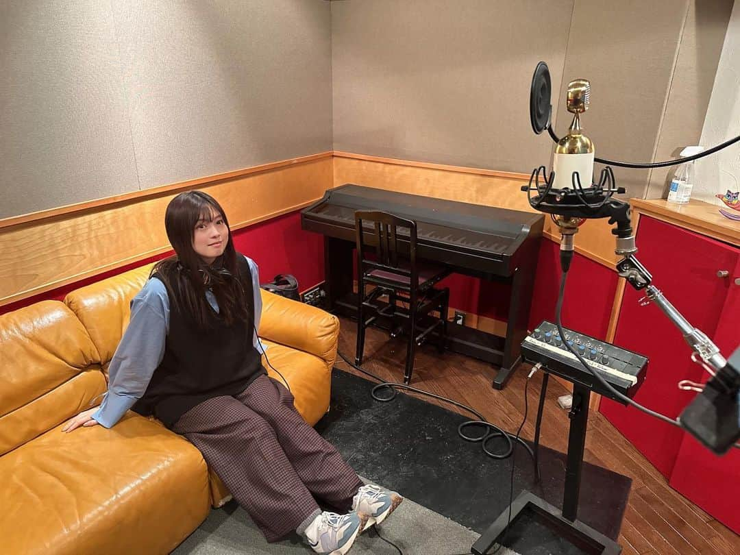 鈴木このみさんのインスタグラム写真 - (鈴木このみInstagram)「プリプロでした🎙️  未来が楽しみが増えていく…✨もっともっと上手くなりたいな〜。  #12月ももう半分終わりそう！ #こわぁ #明日からタイ #ライブ納めしてきます💪」12月13日 20時12分 - konomin_official