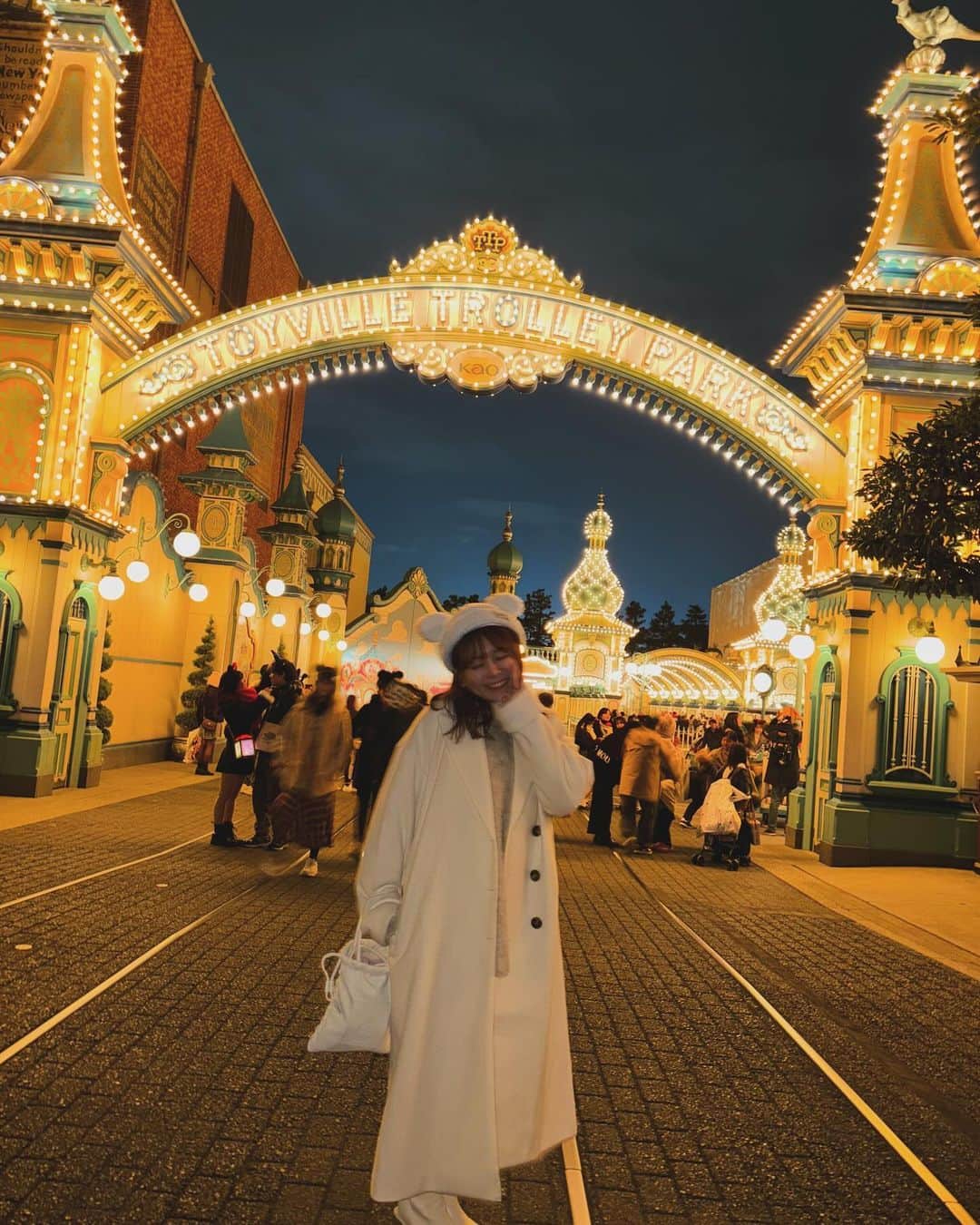 武田智加さんのインスタグラム写真 - (武田智加Instagram)「クリスマスディズニーは夜こそ綺麗だね💎  #ディズニー #ディズニーシー」12月13日 20時42分 - moka0225_hkt
