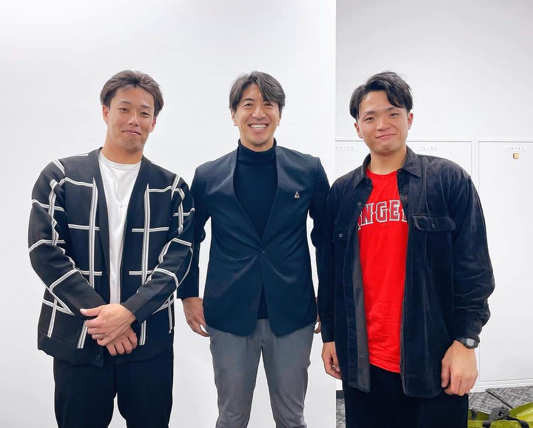 田中大貴のインスタグラム：「中日ドラゴンズ加藤翔平選手&北海道日本ハムファイターズ郡司裕也選手ファンミーティング　#なぜかエンゼルスTを着てきた大学野球部後輩w」